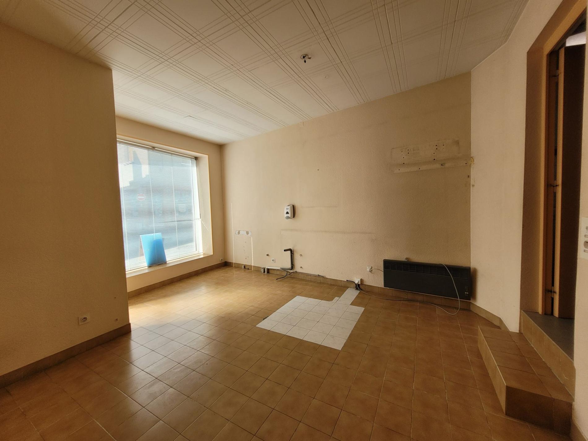 Commerce et appartement de ville