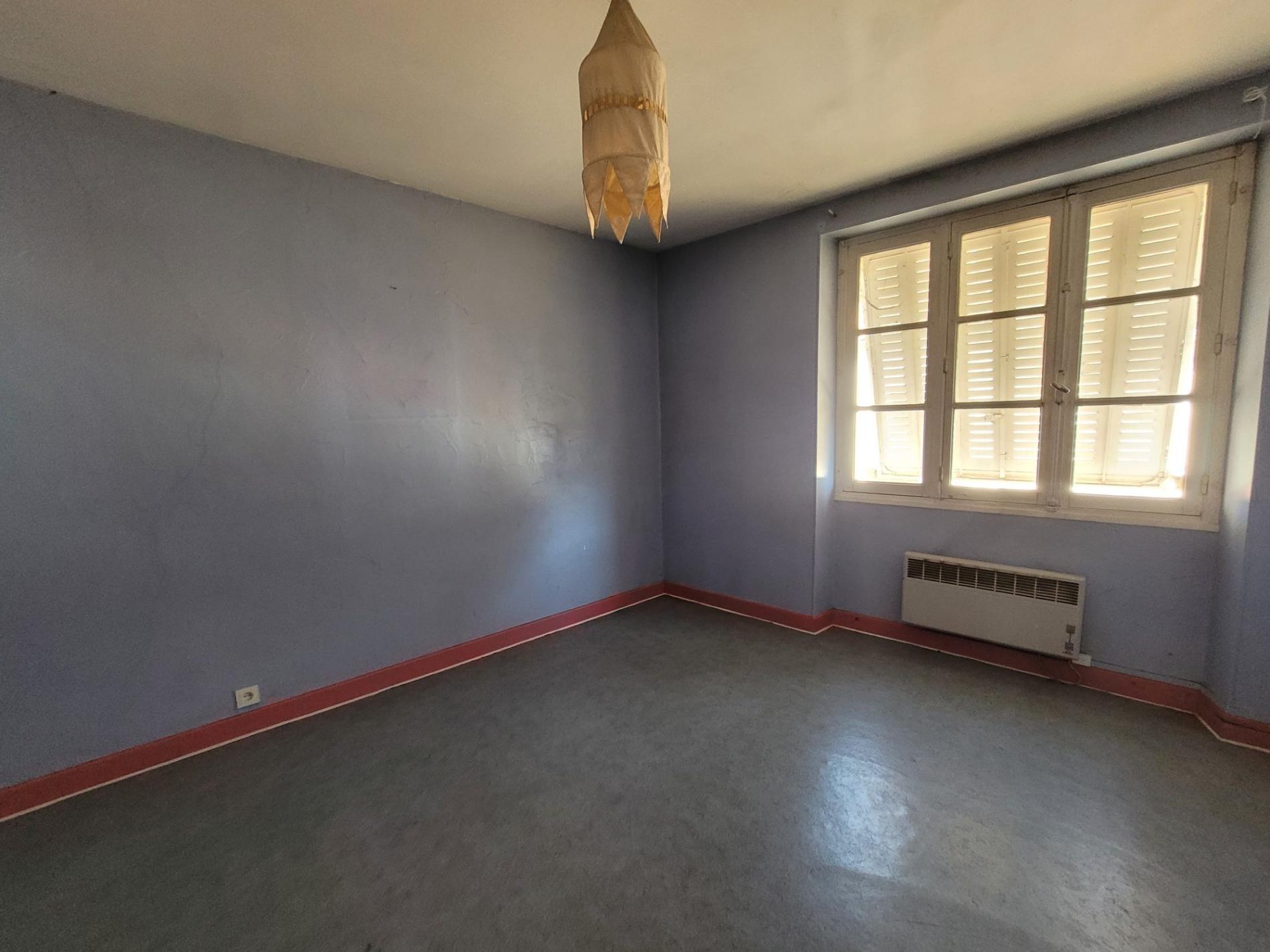 Commerce et appartement de ville