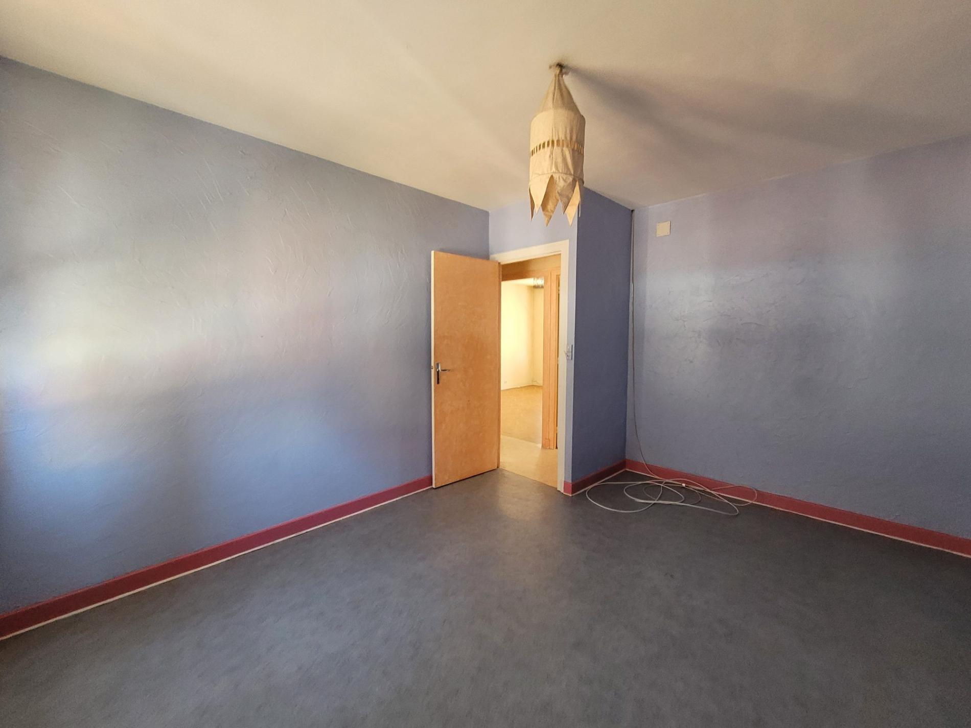 Commerce et appartement de ville