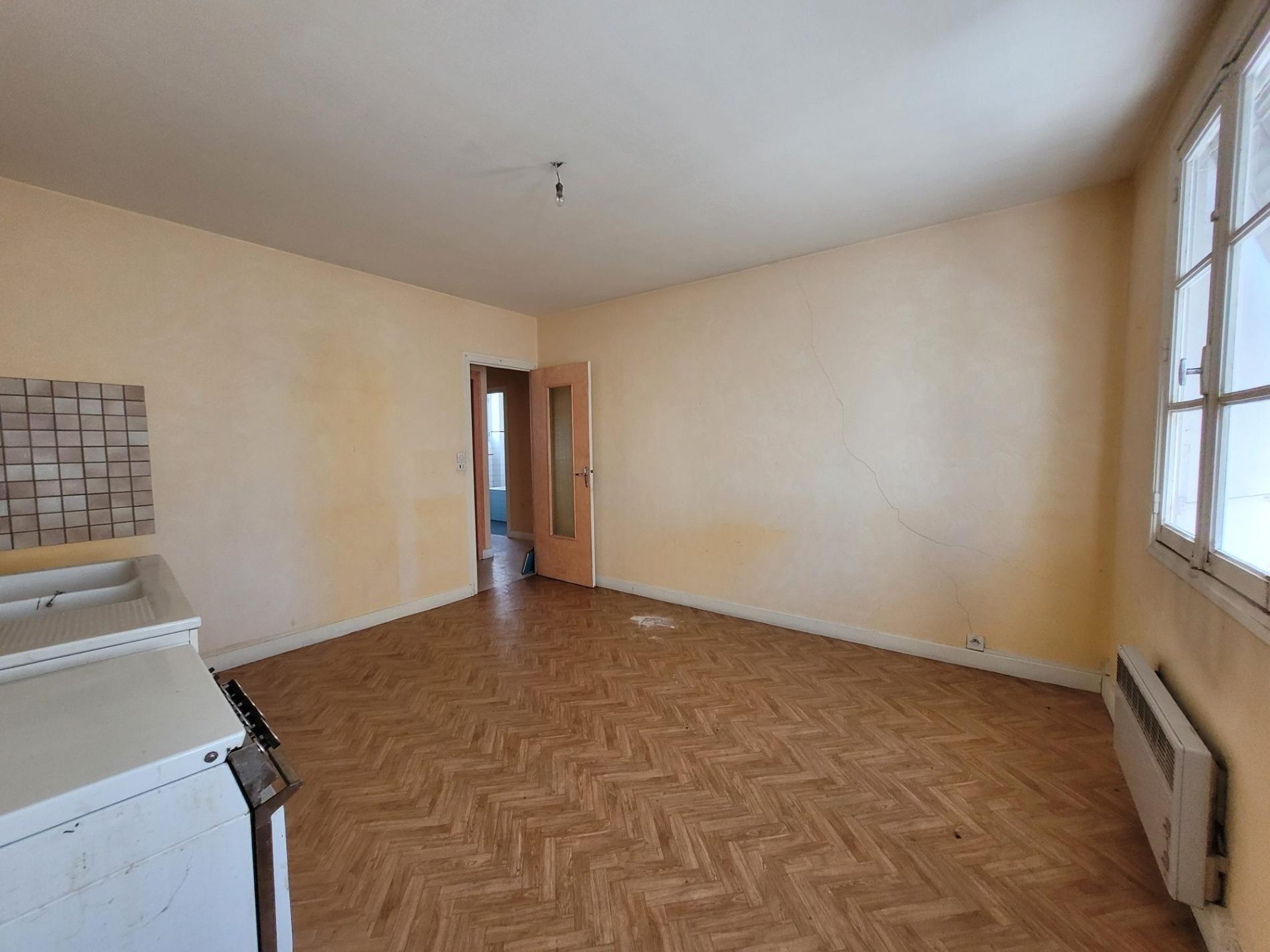 Commerce et appartement de ville