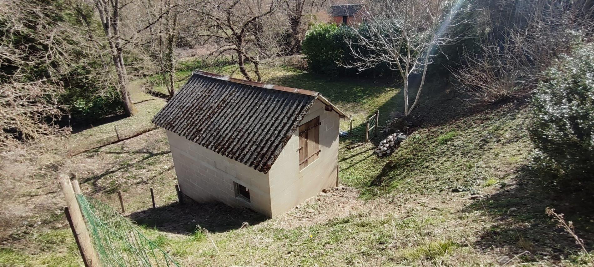 Maison avec garage de 240 m2 attenant !