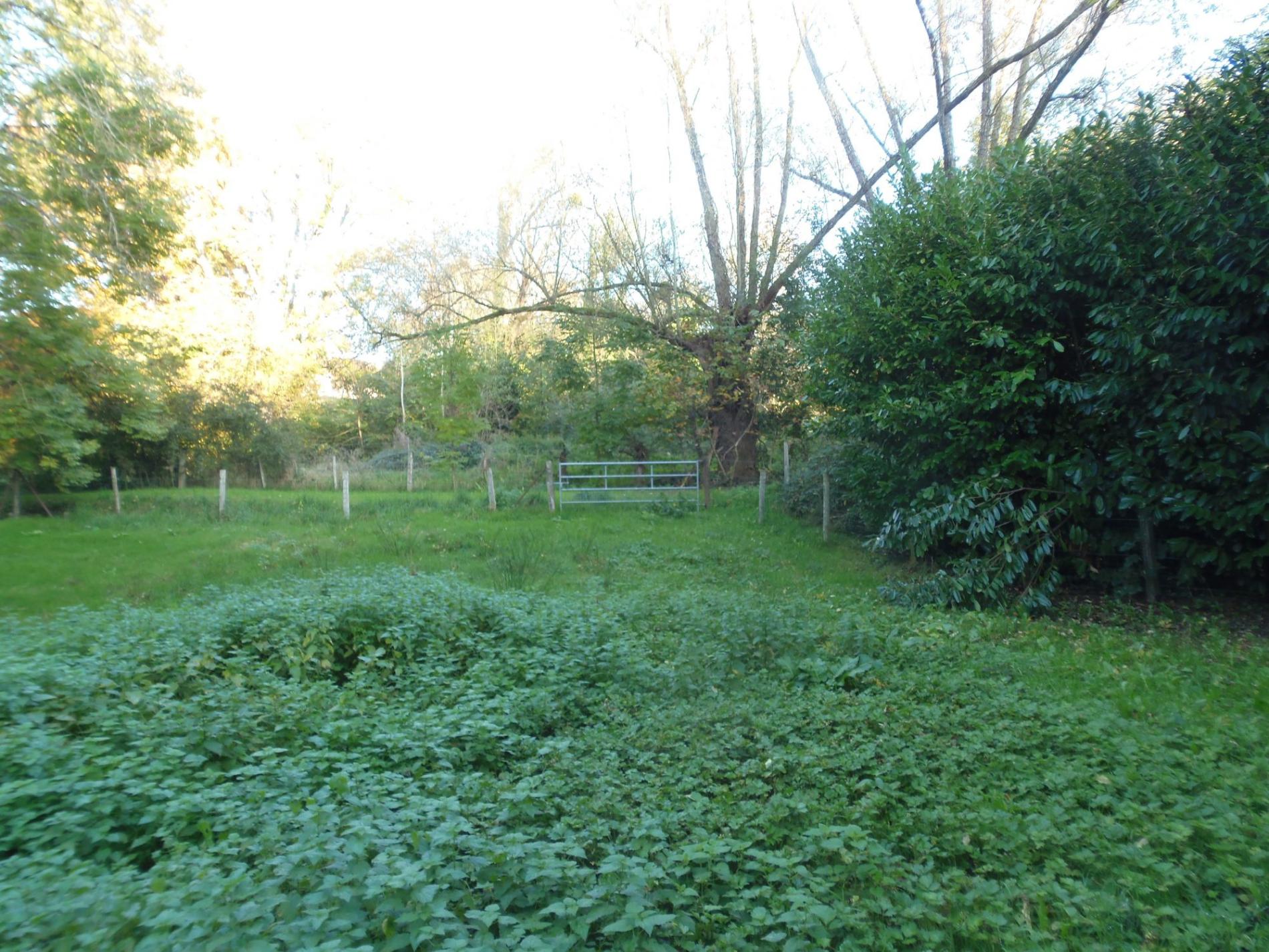 Maison avec garage de 240 m2 attenant !