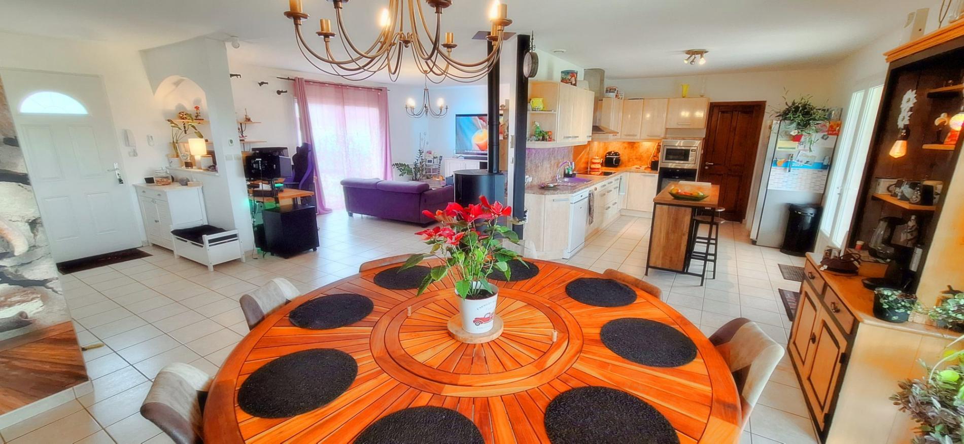 Pavillon au calme à 20min de Saint-Amand-Montrond !