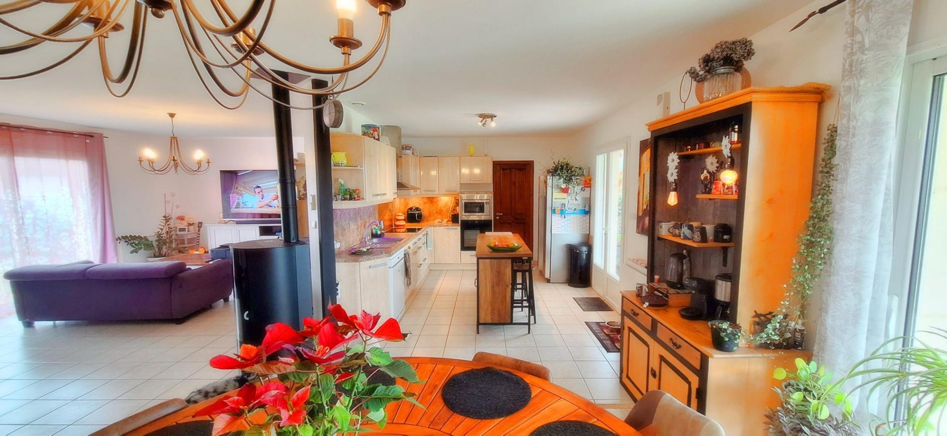 Pavillon au calme à 20min de Saint-Amand-Montrond !