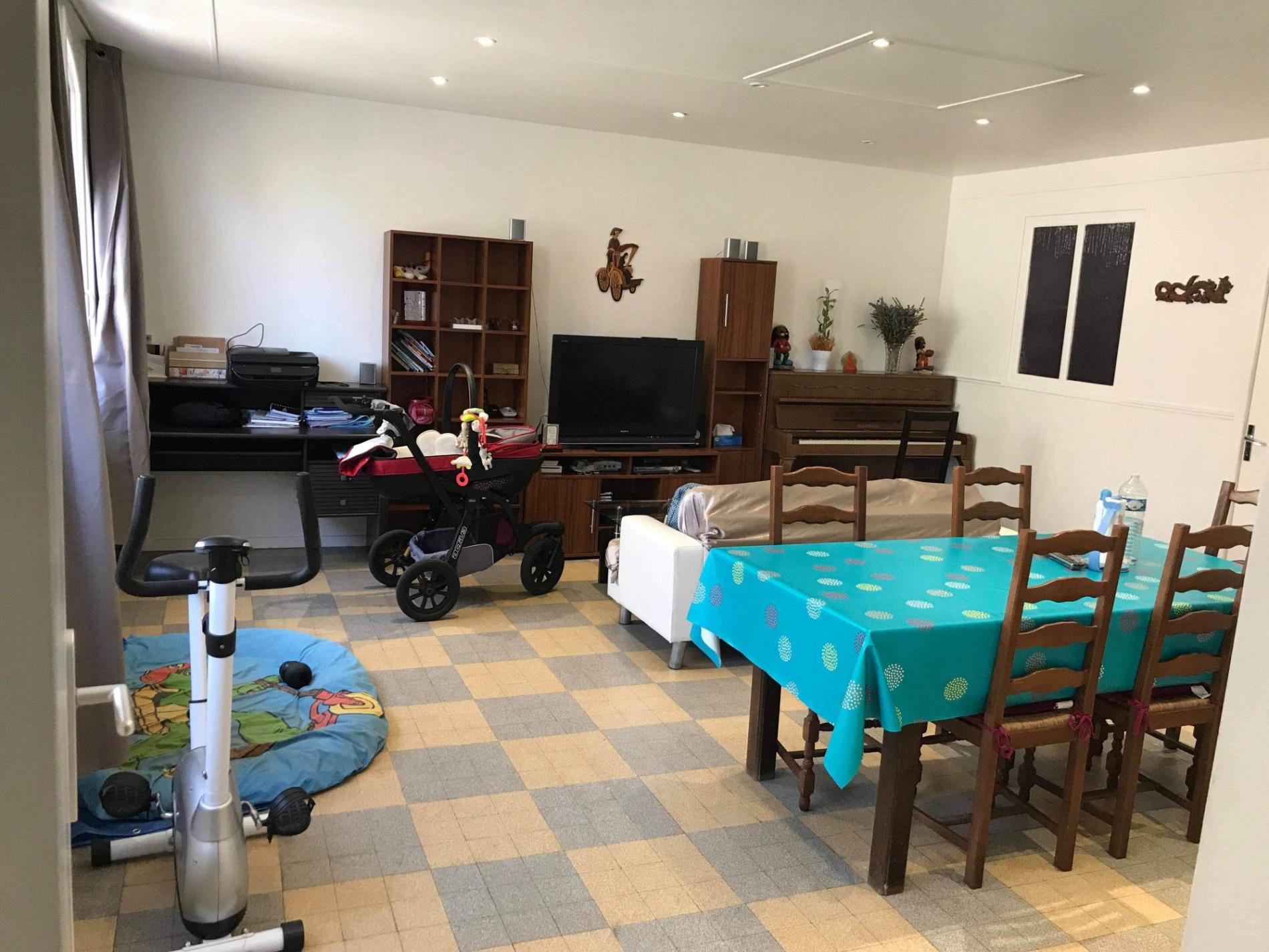 Ancien Hotel-Bar en centre ville !