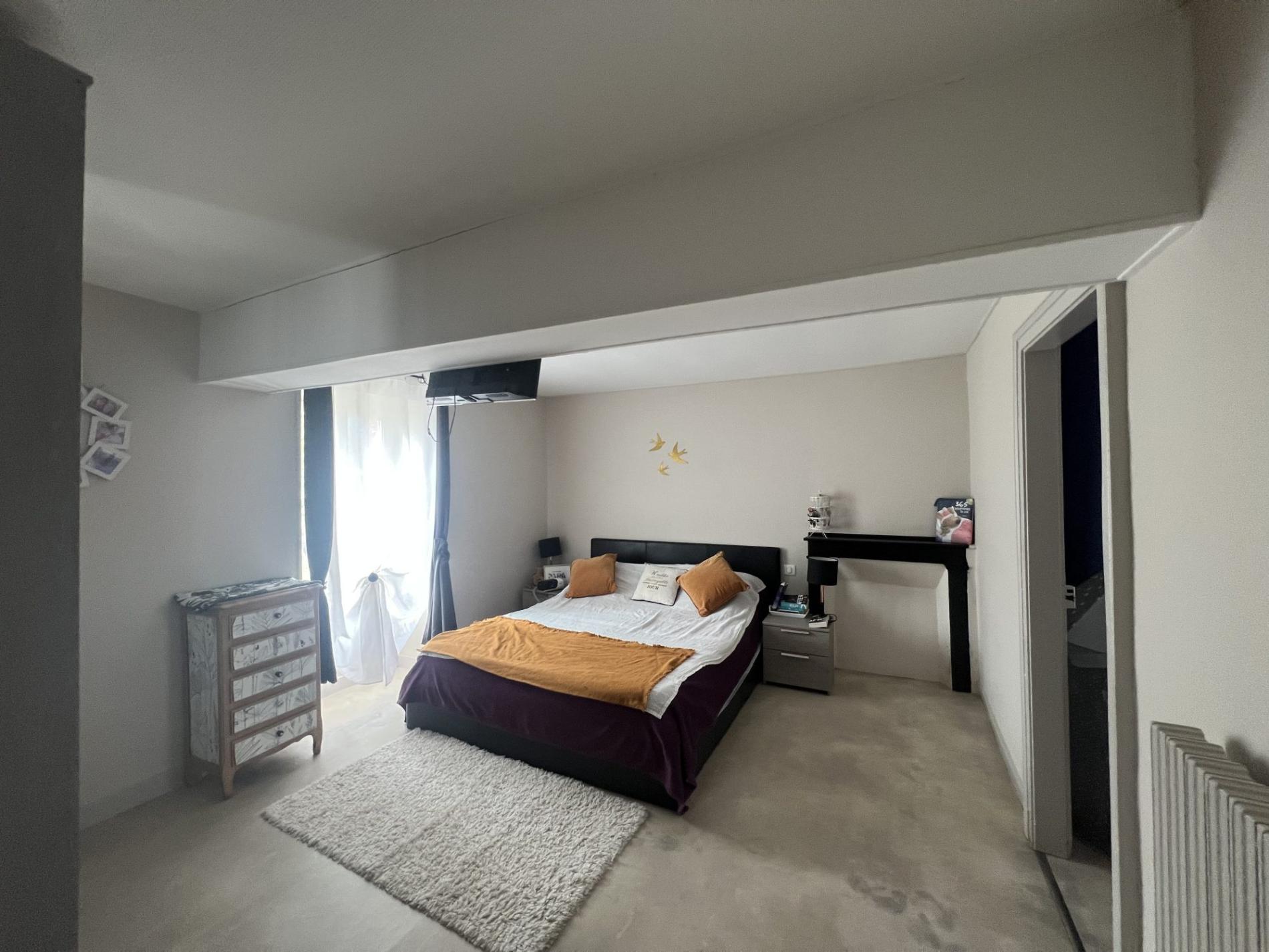 Corps de ferme avec maison d'habitation en campagne !