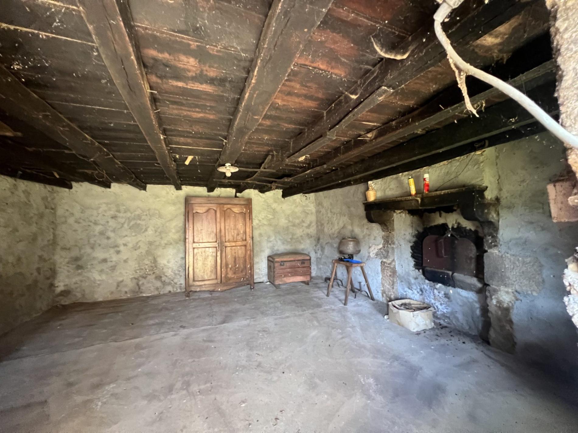 Maison de campagne avec dépendances !