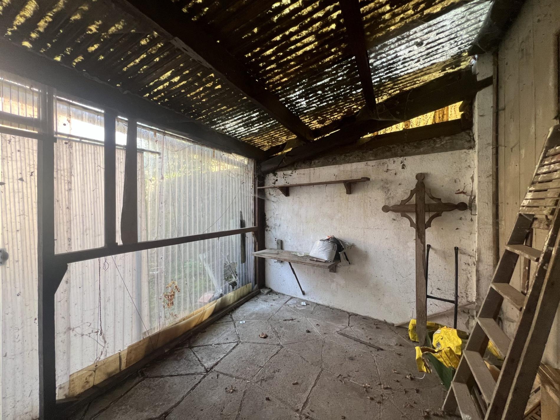 Maison de ville à rénover avec jardin !