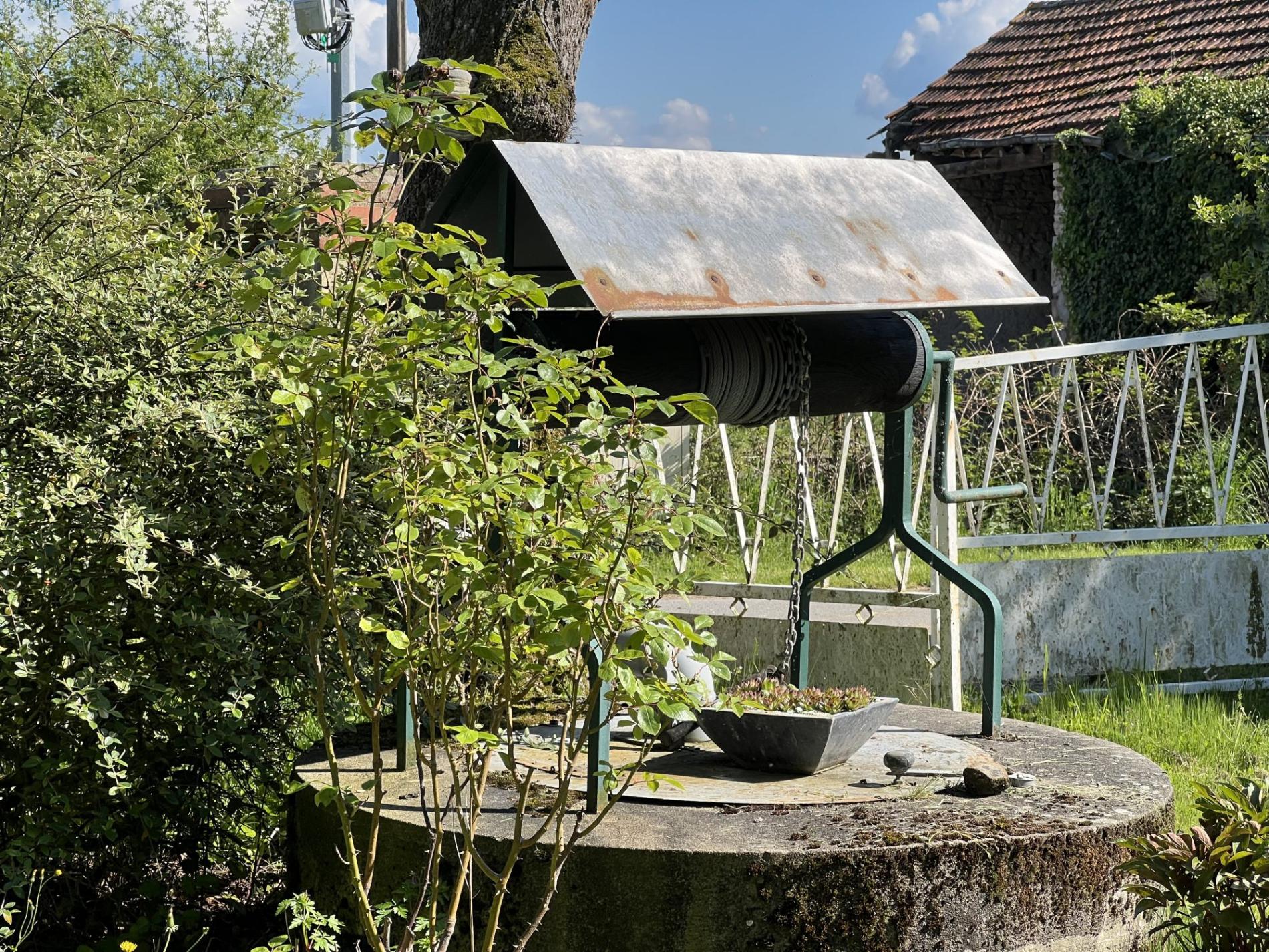 Maison de campagne avec dépendances !