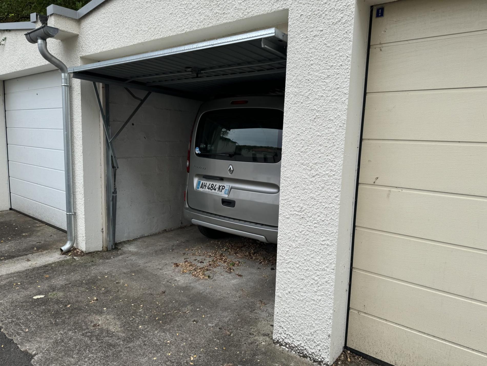 Résidence arborée et paisible  T4 traversant avec double terrasse