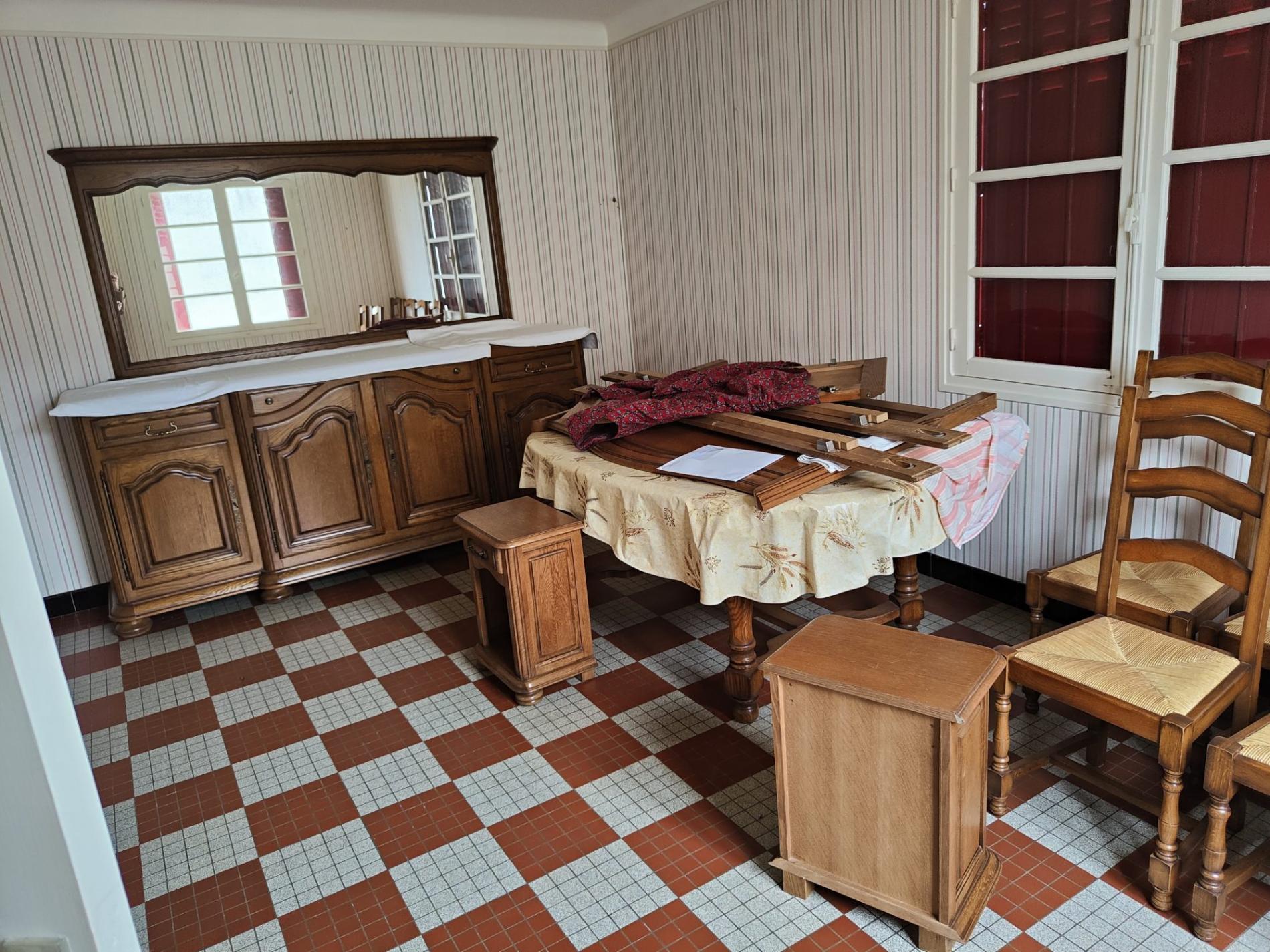 Maison de bourg avec atelier !