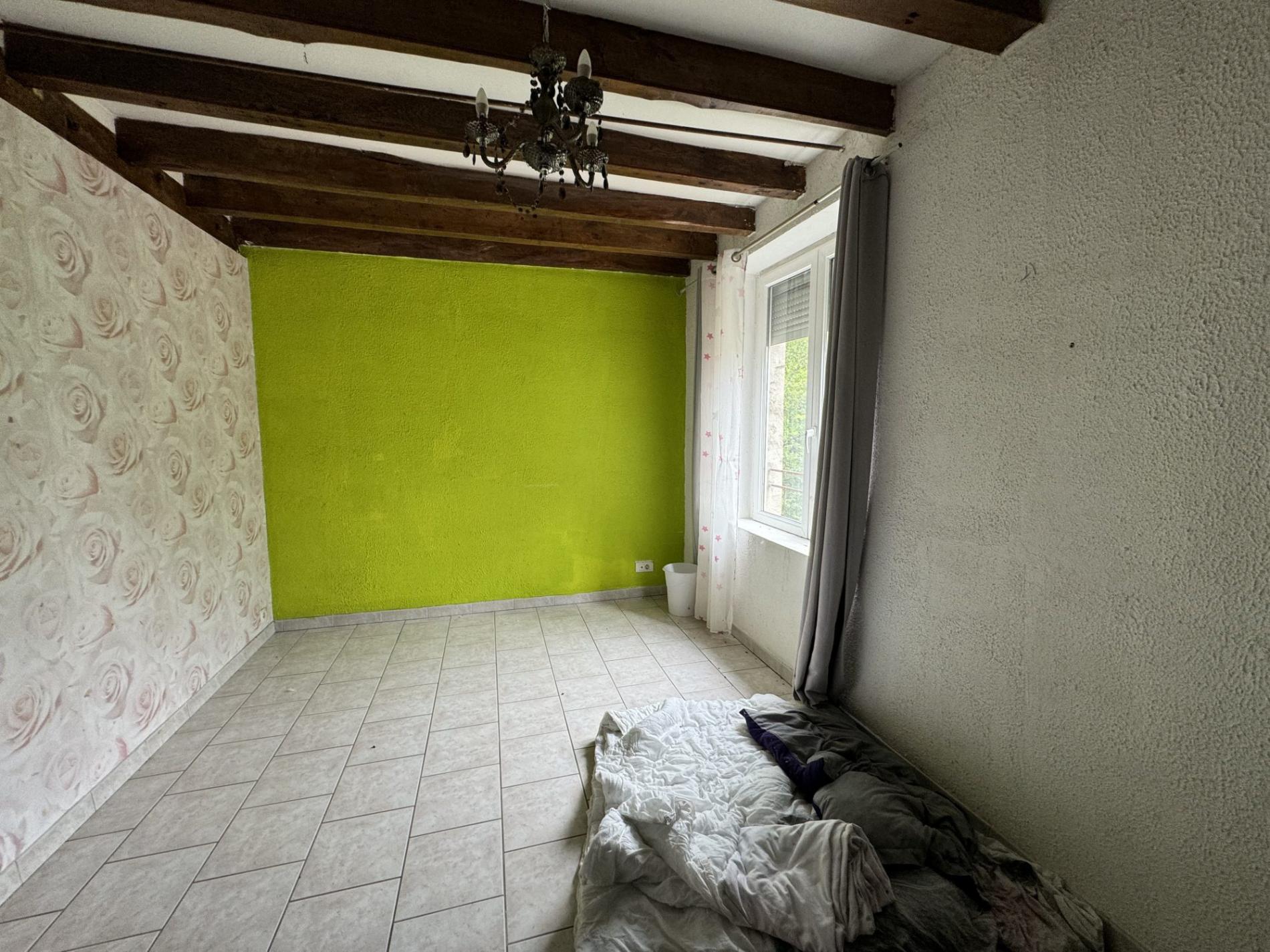 5,7 ha, étang, rivière et bois