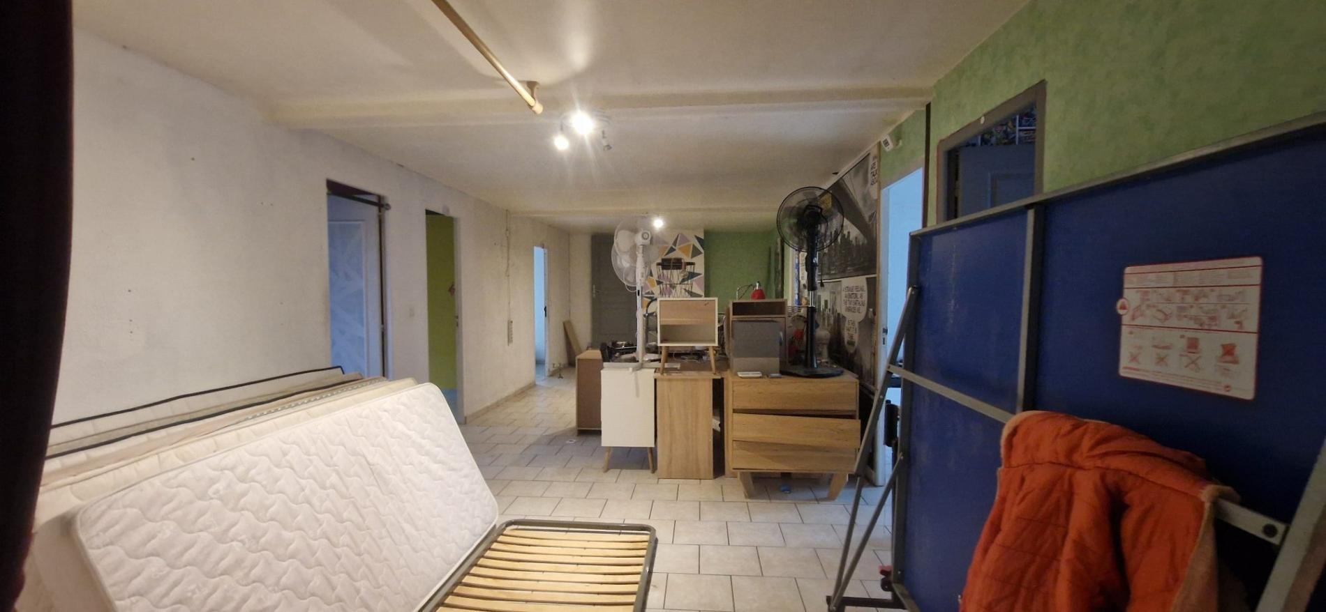 5,7 ha, étang, rivière et bois