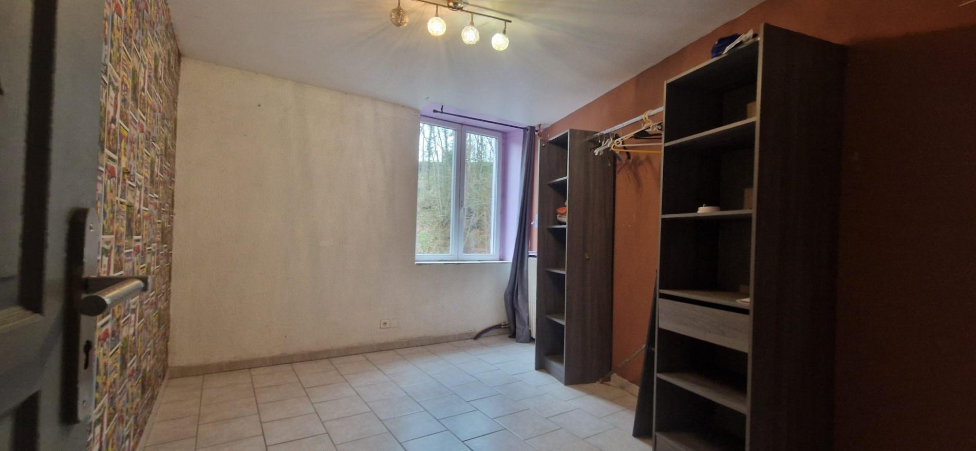 5,7 ha, étang, rivière et bois