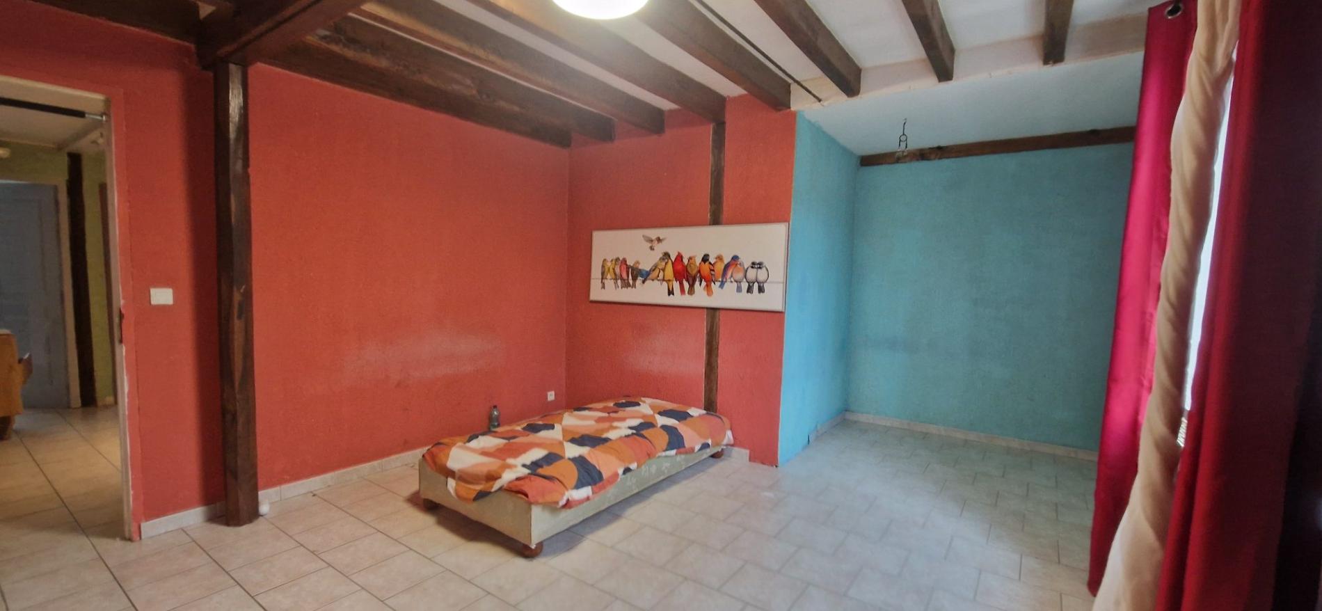 5,7 ha, étang, rivière et bois