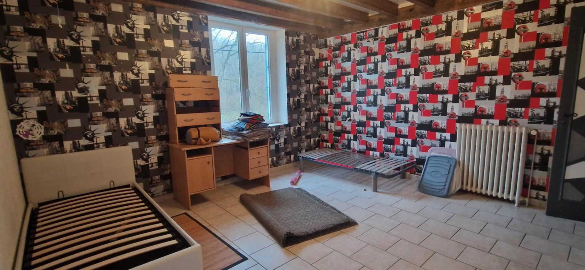 5,7 ha, étang, rivière et bois