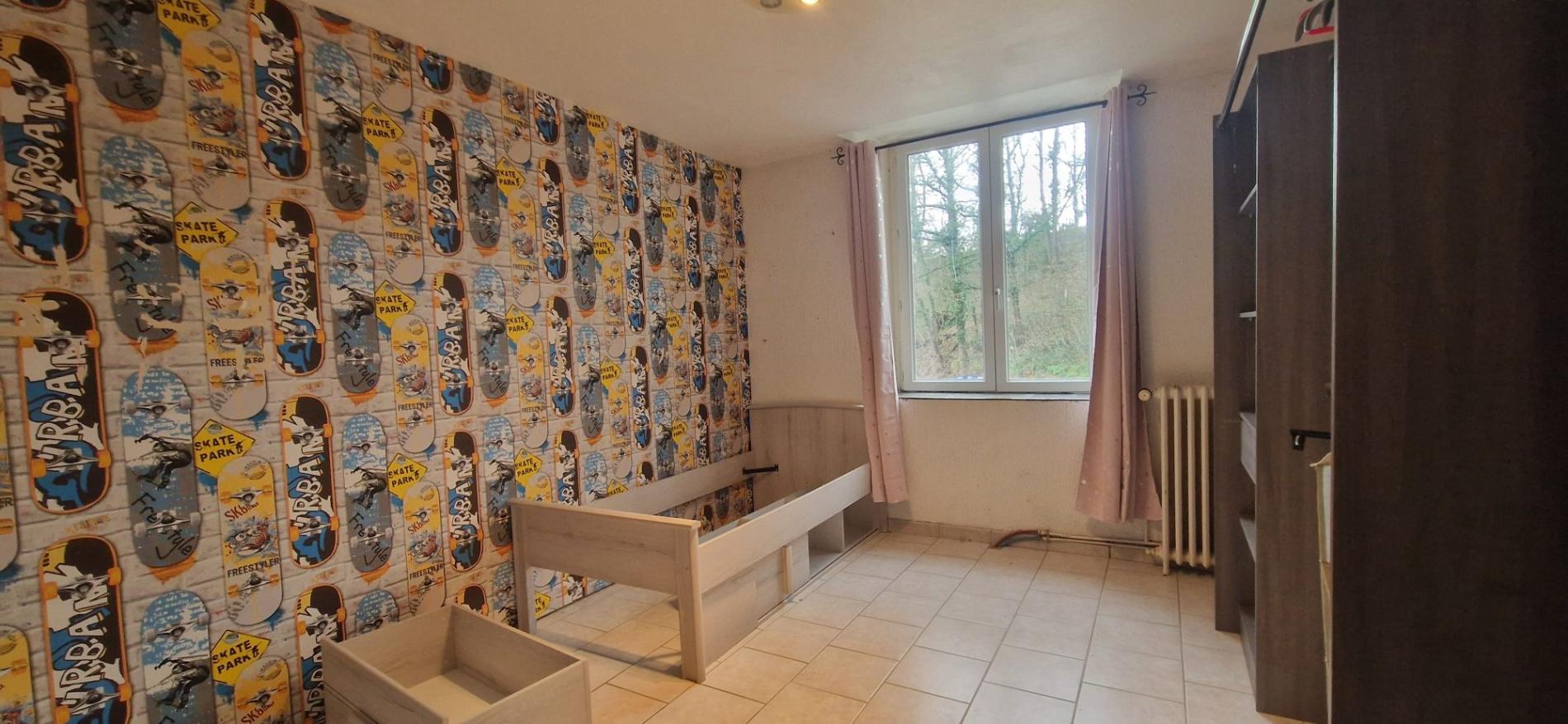 5,7 ha, étang, rivière et bois