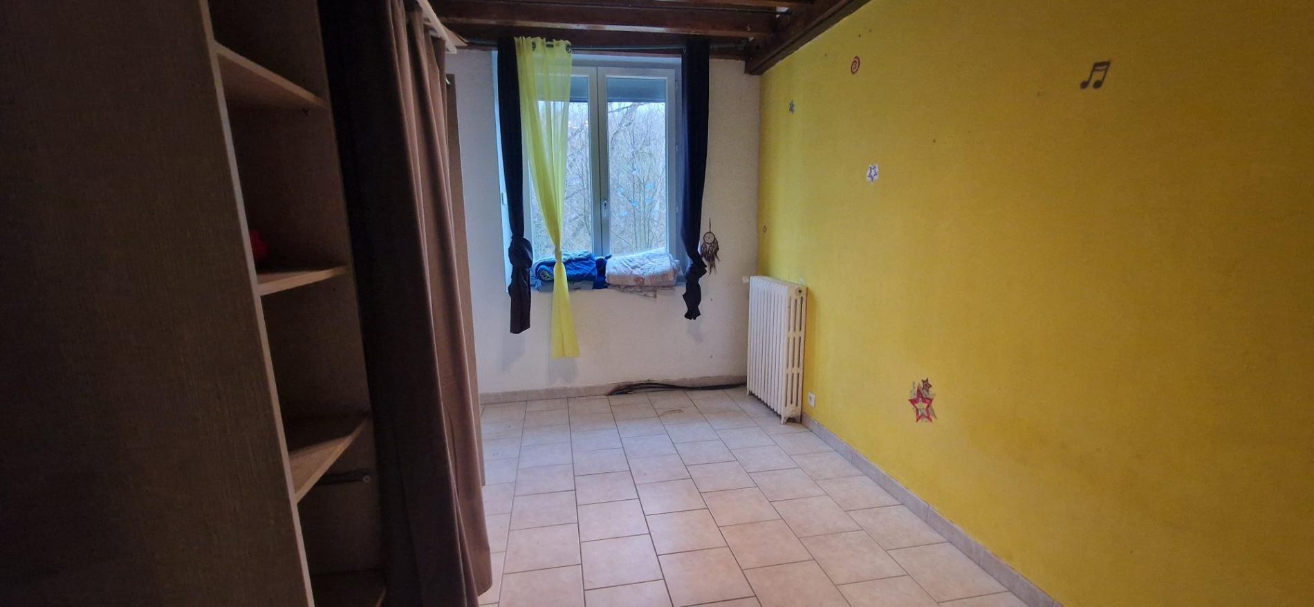 5,7 ha, étang, rivière et bois