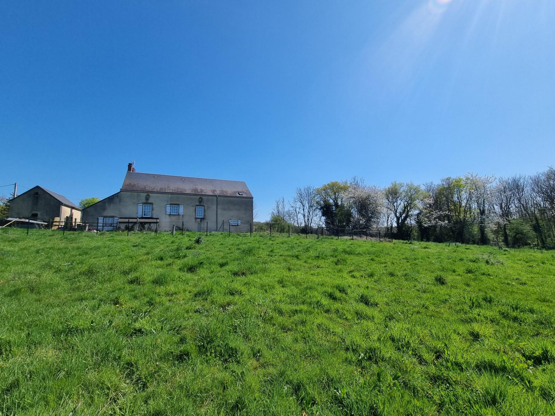 Propriété isolée sur 3ha !