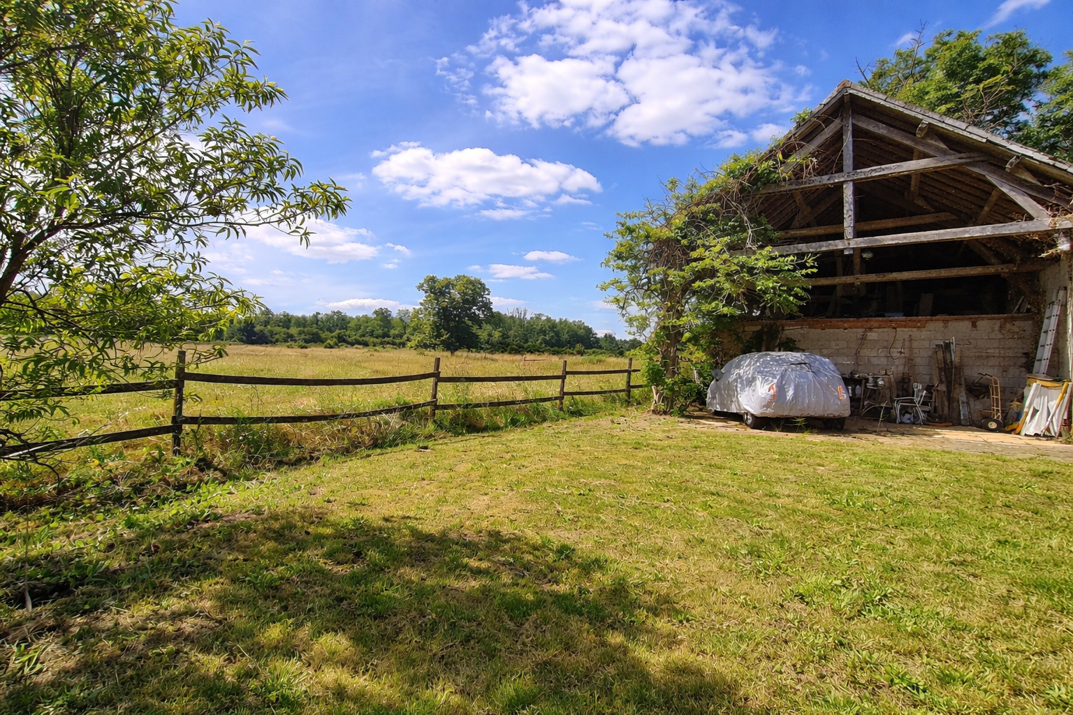 Maison de campagne avec grange à Porteau sur plus de 3ha !