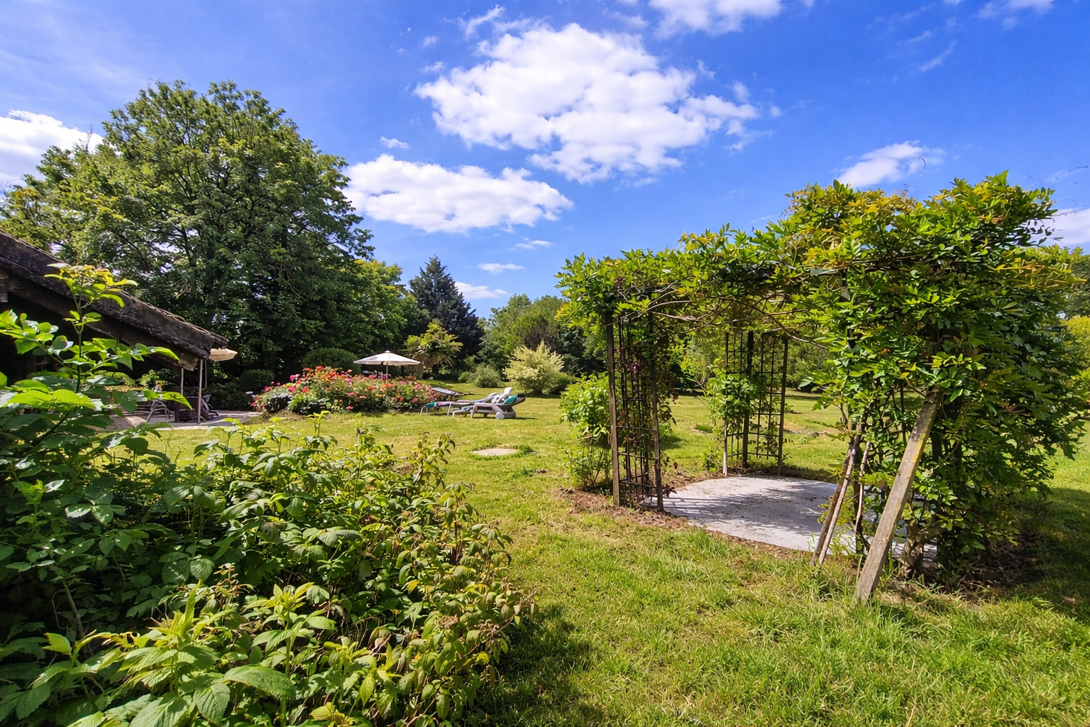 Maison de campagne avec grange à Porteau sur plus de 3ha !