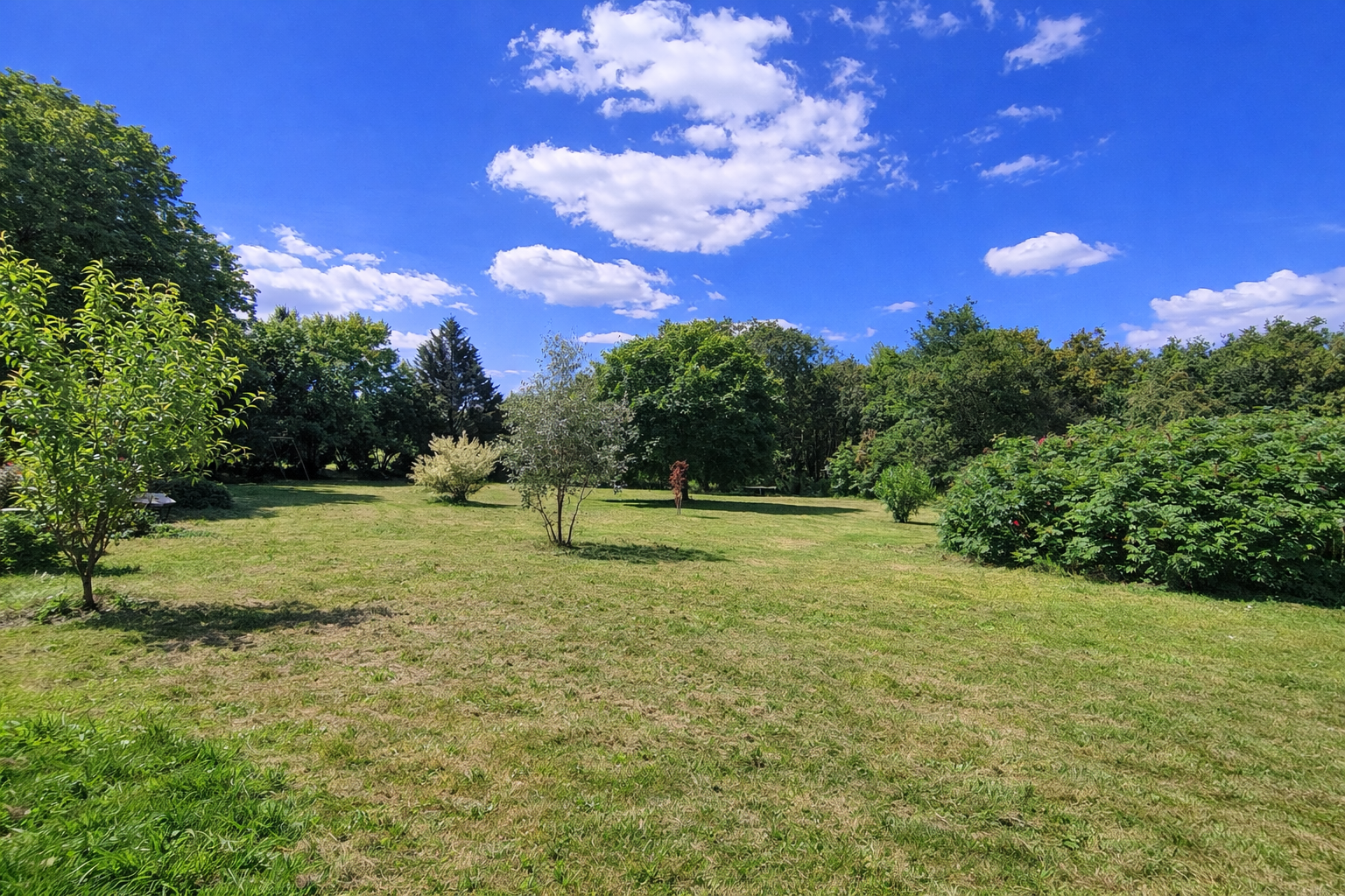 Maison de campagne avec grange à Porteau sur plus de 3ha !