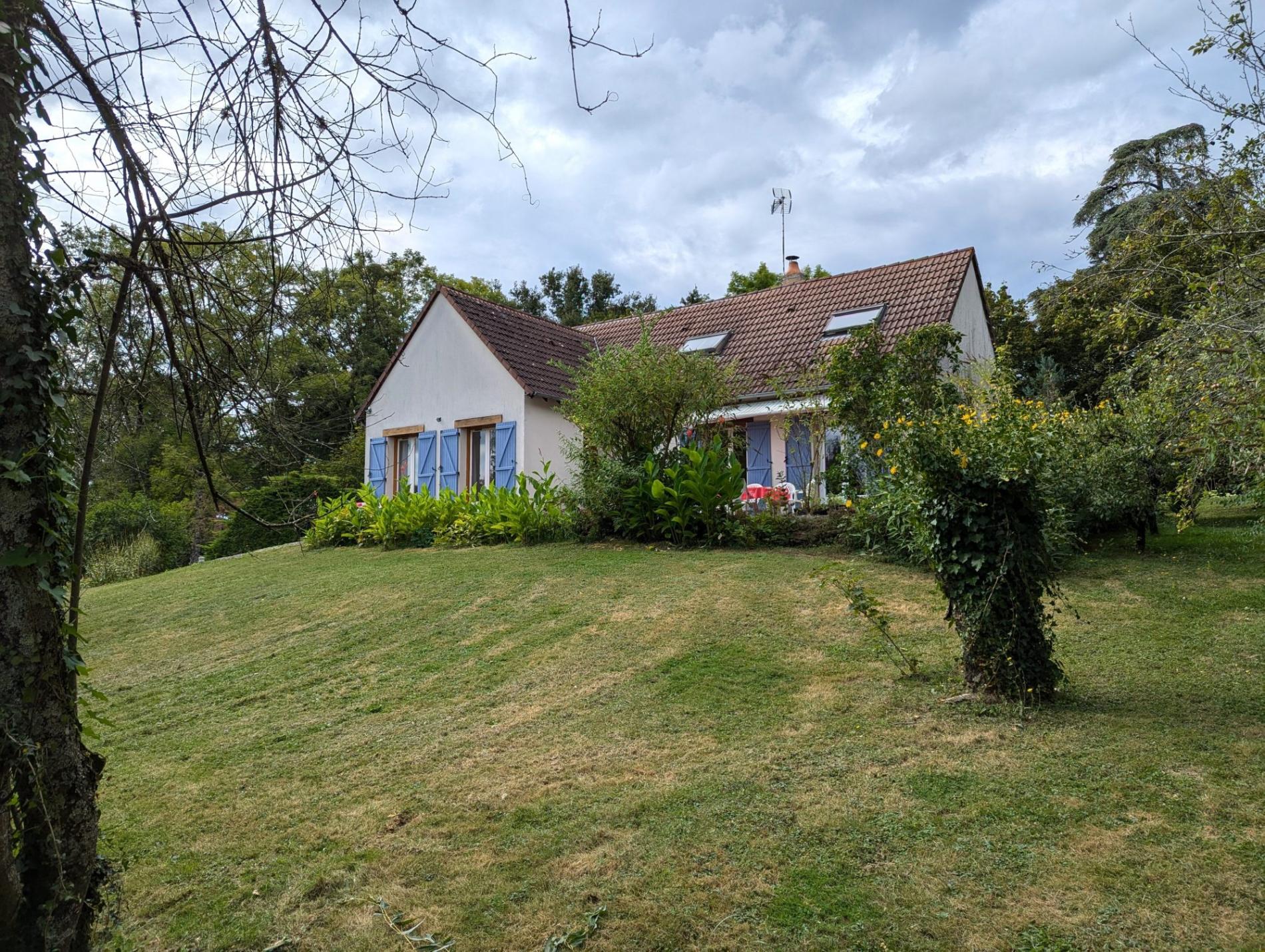Maison de campagne sur parc arboré !
