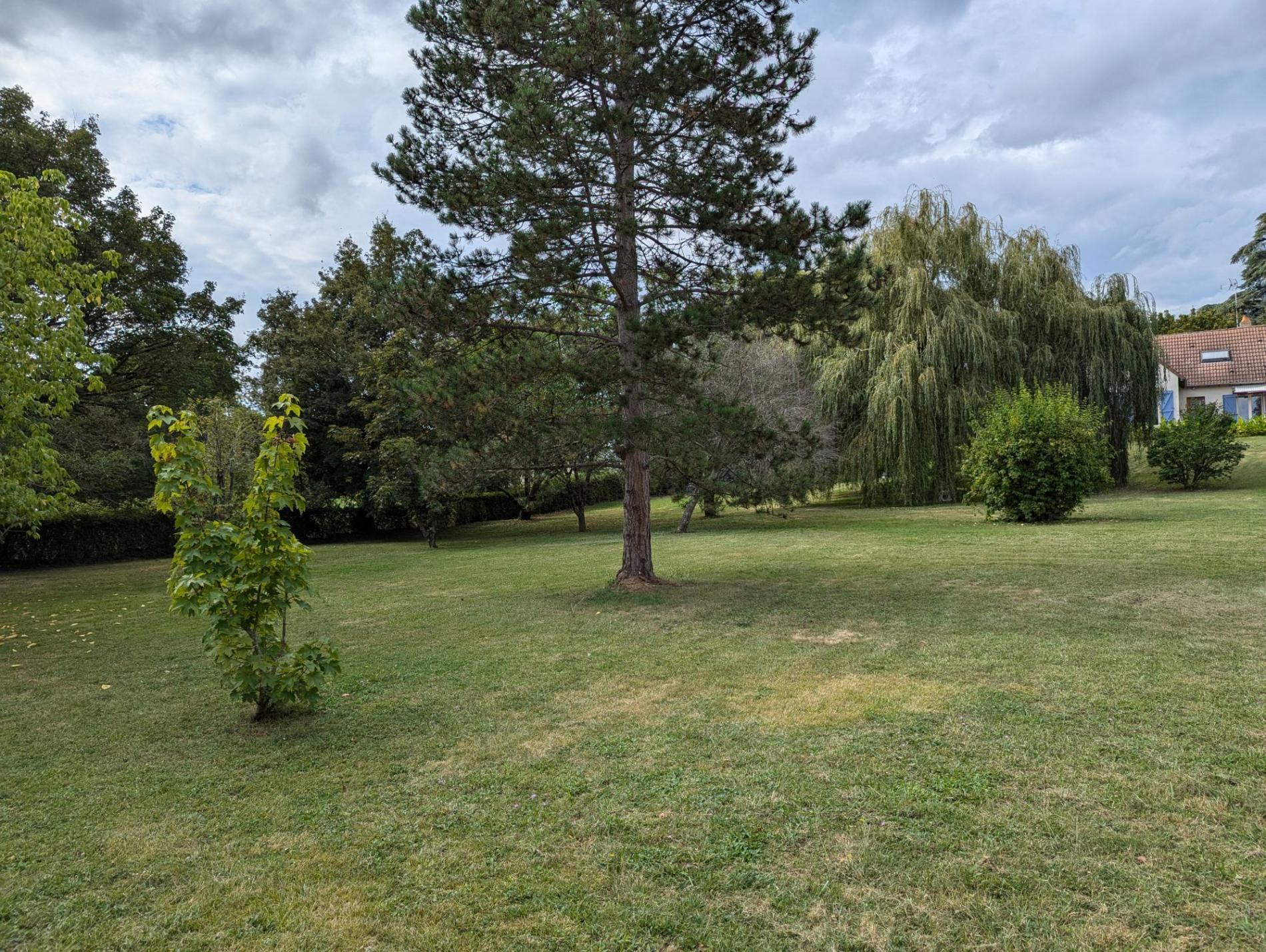Maison de campagne sur parc arboré !