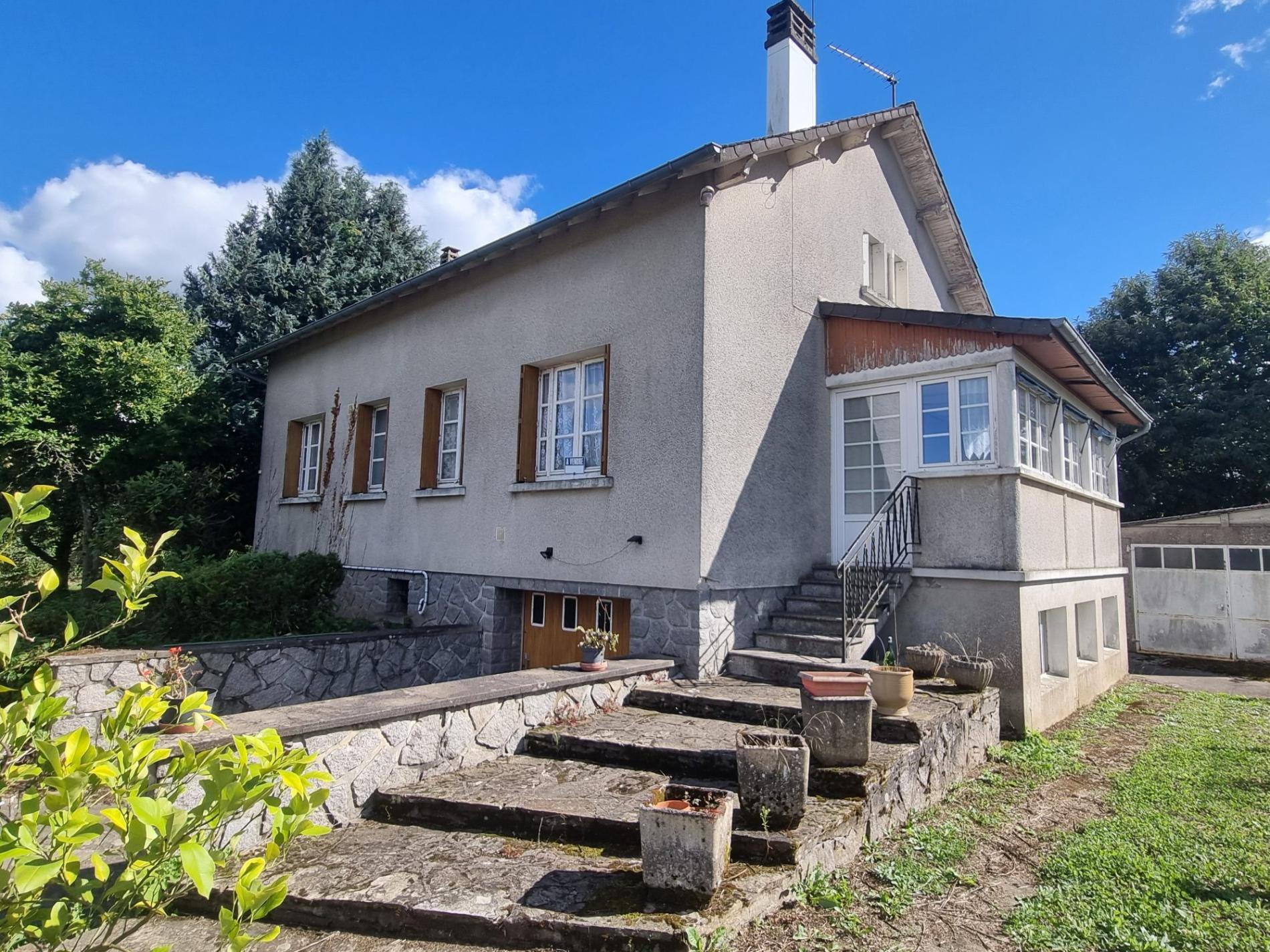 Maison à rénover avec jardin !