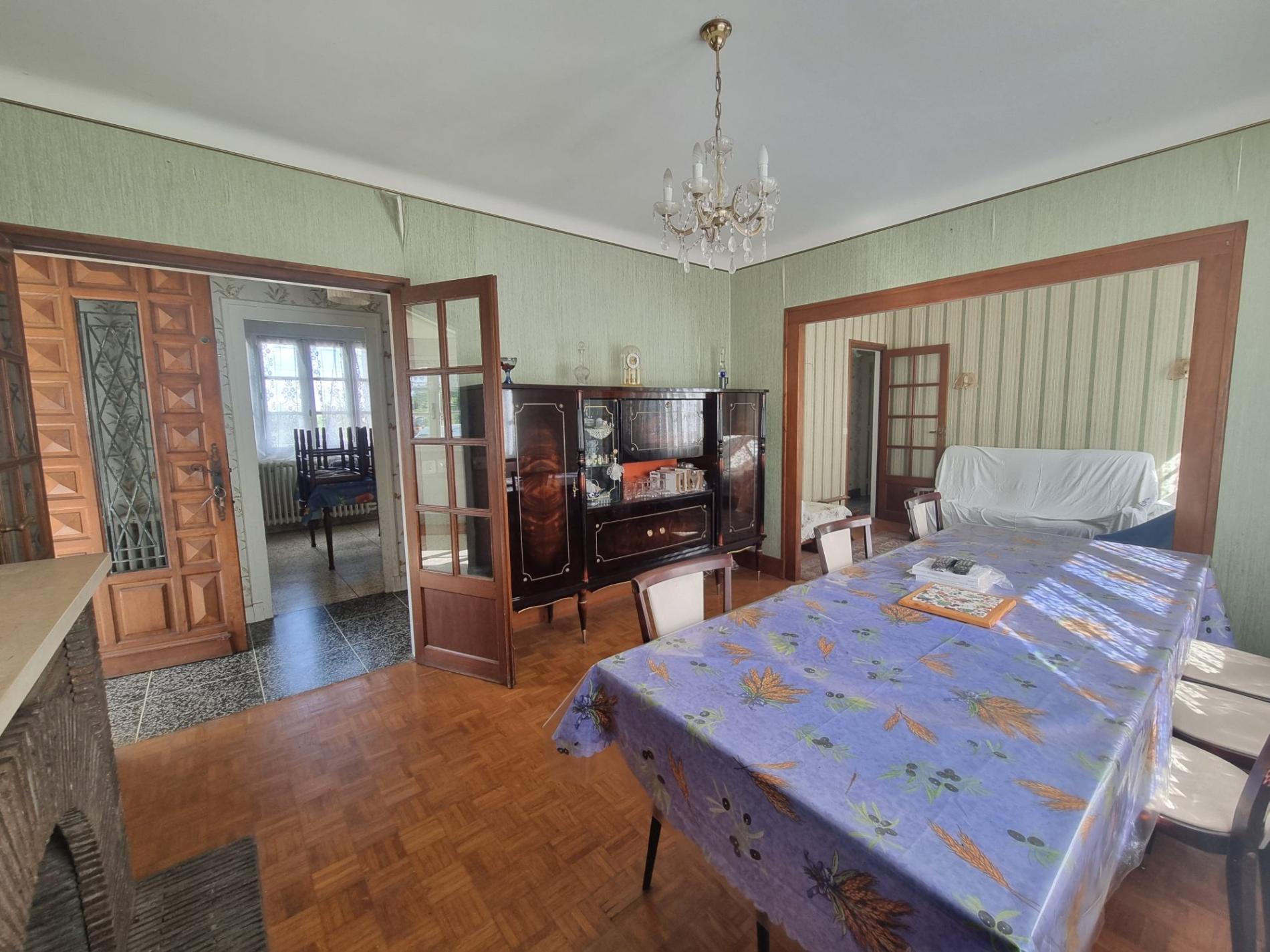 Maison à rénover avec jardin !