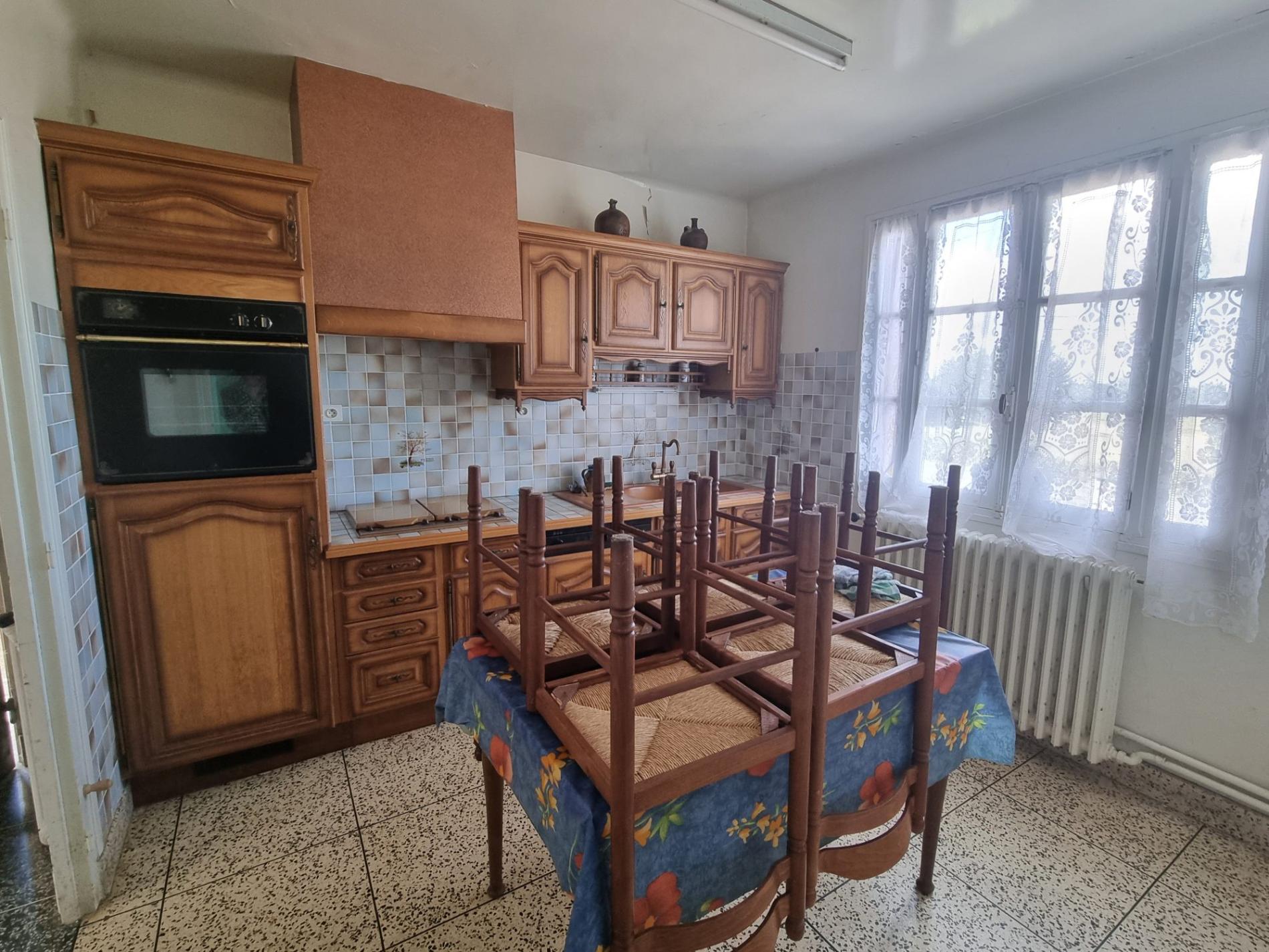 Maison à rénover avec jardin !