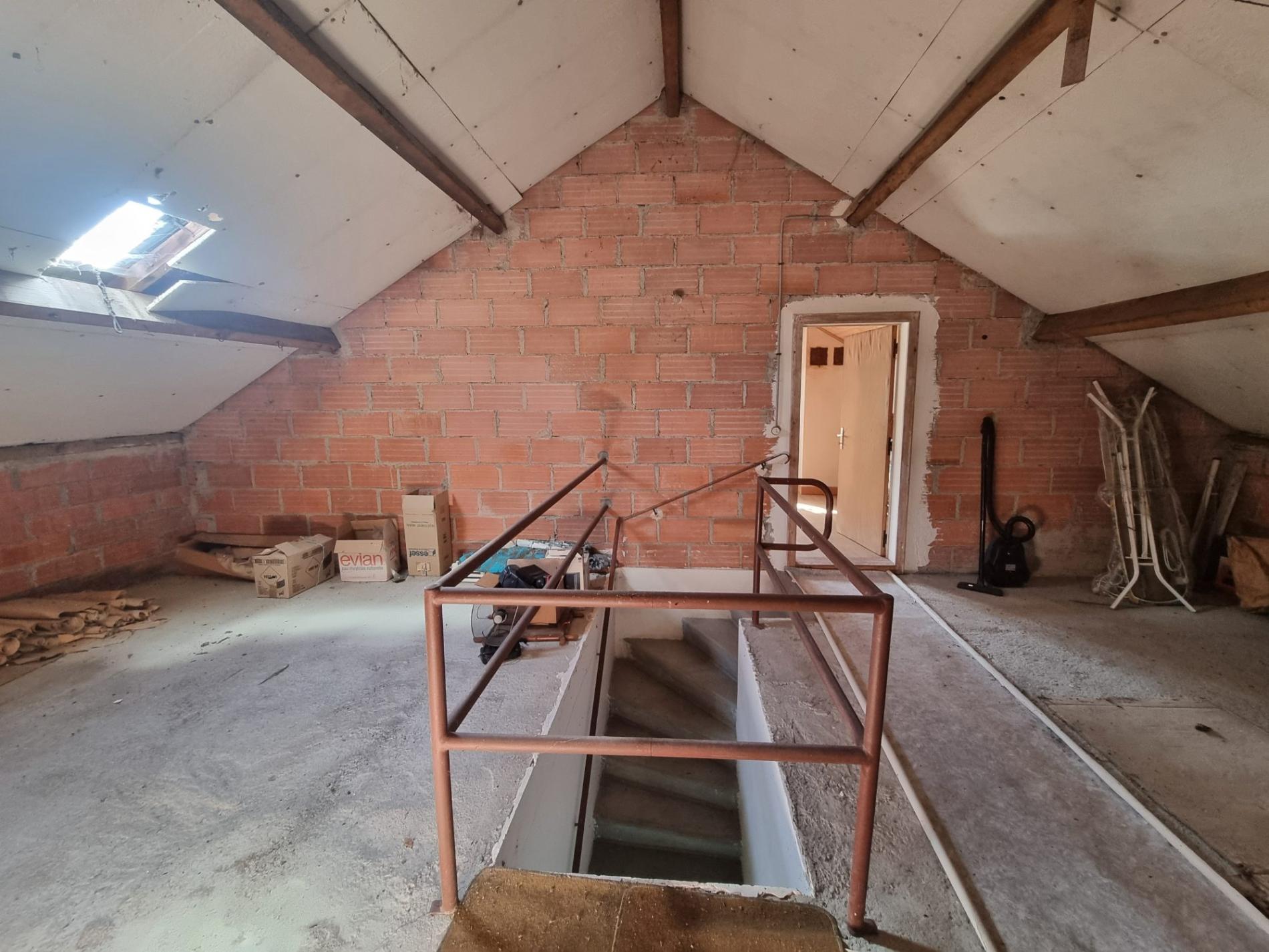 Maison à rénover avec jardin !