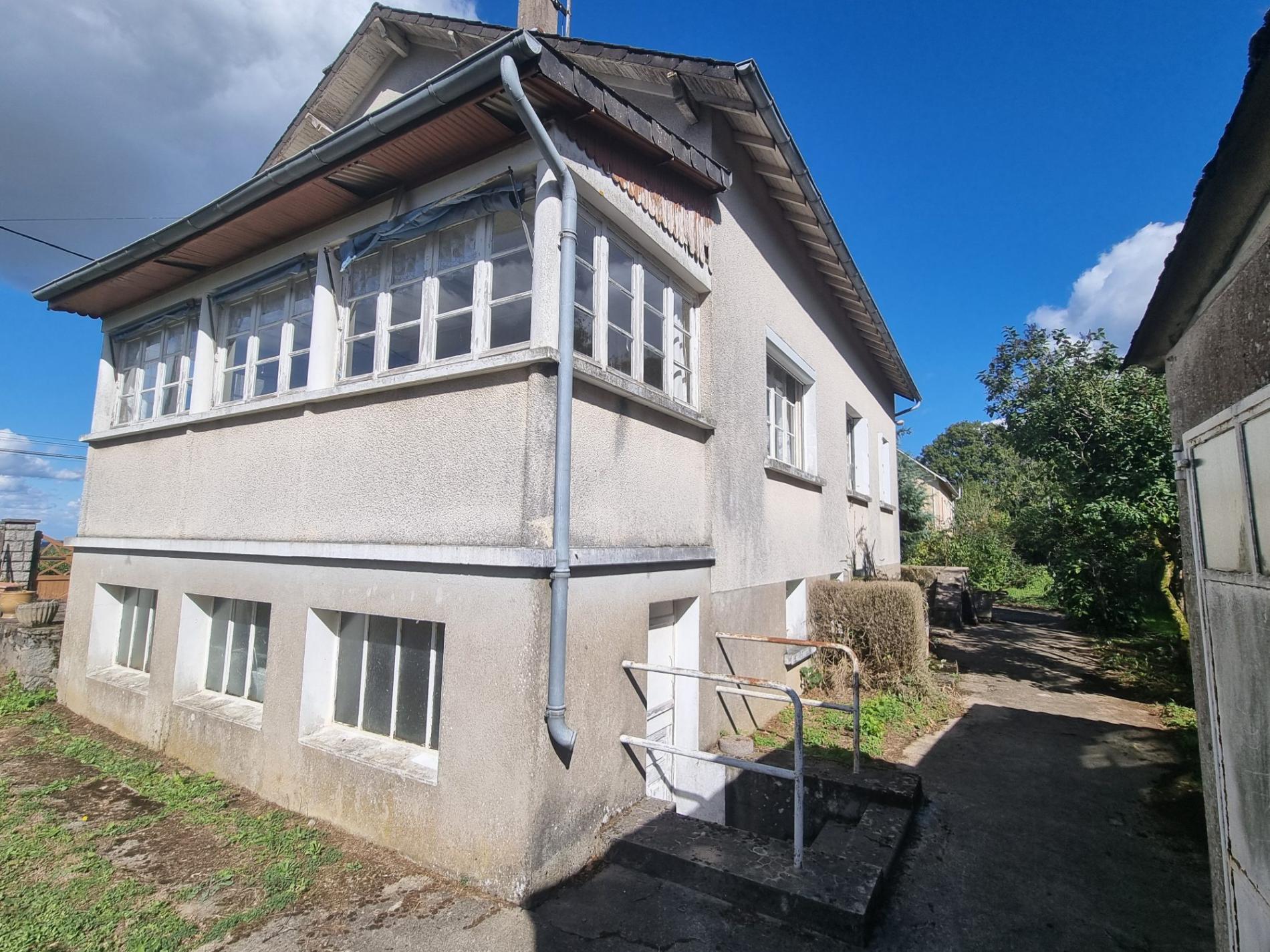 Maison à rénover avec jardin !