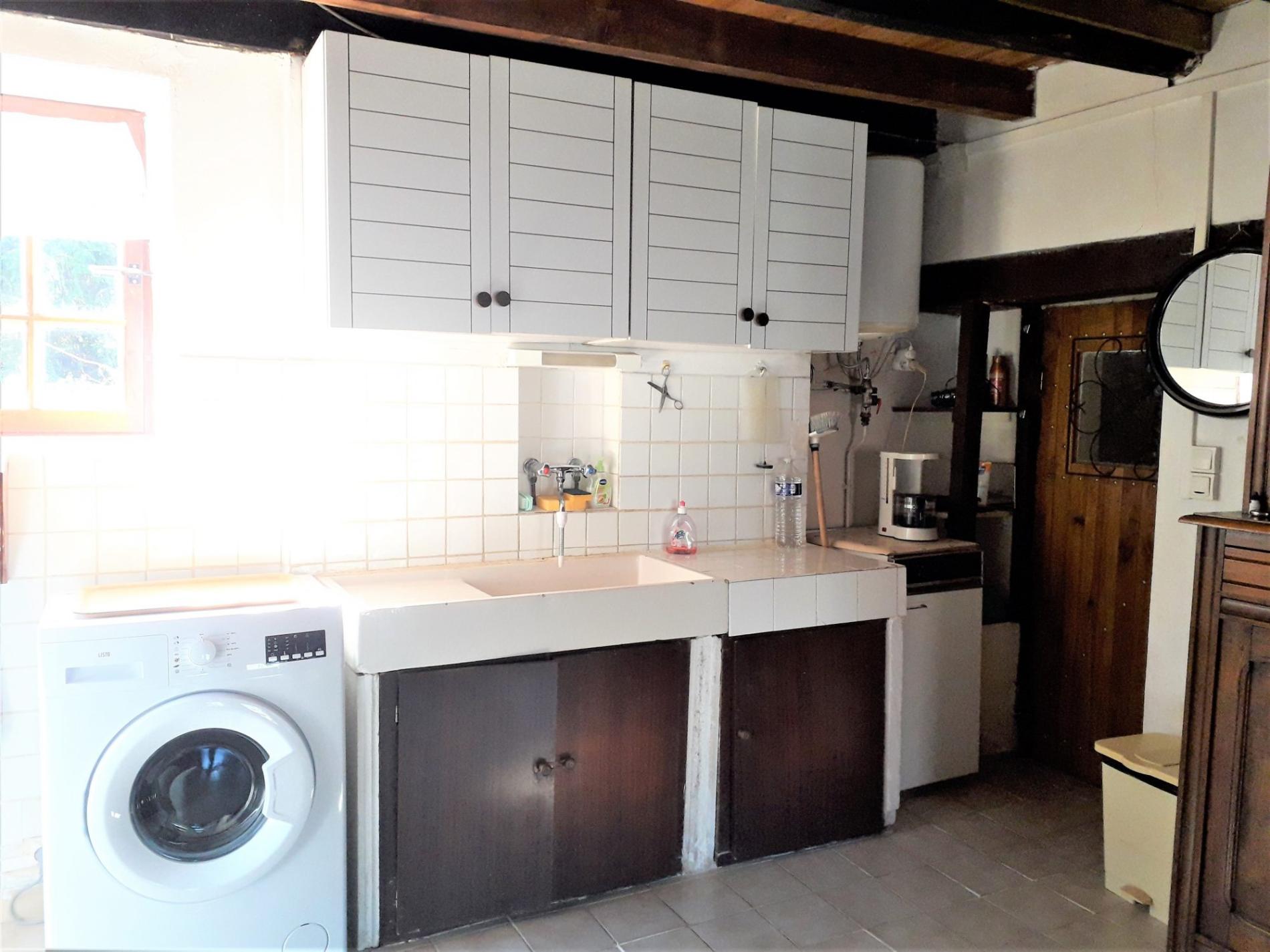 Grange avec partie aménagée !