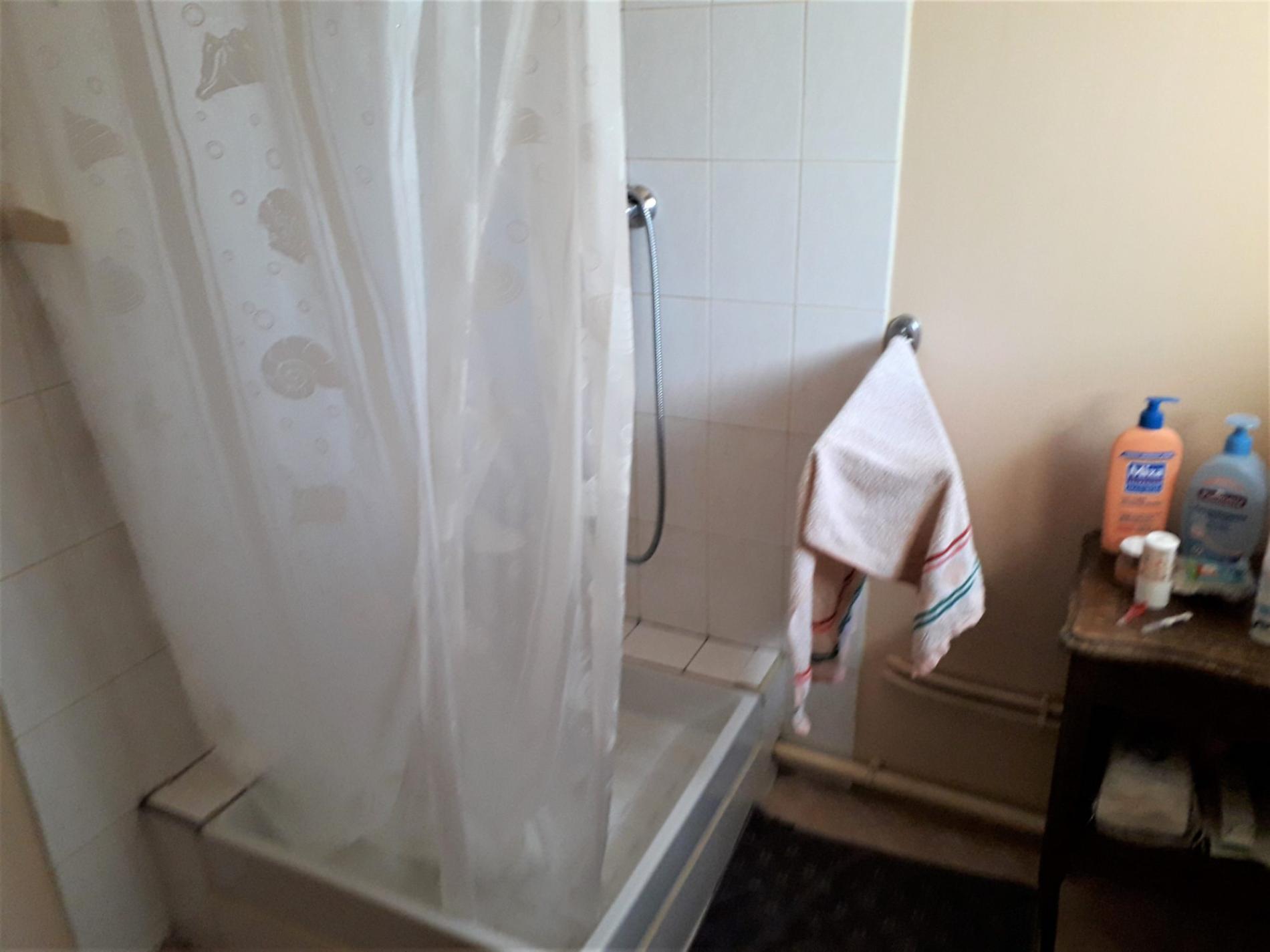 Grange avec partie aménagée !