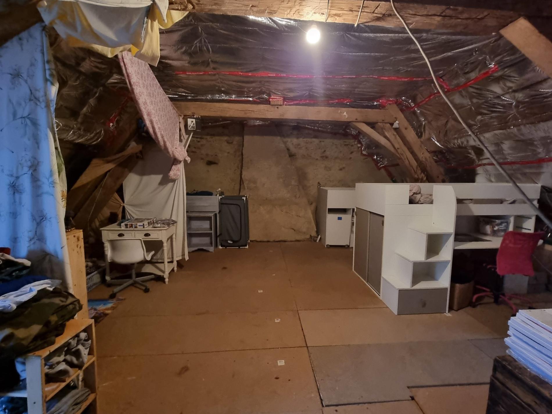 Petit corps de ferme à rénover !