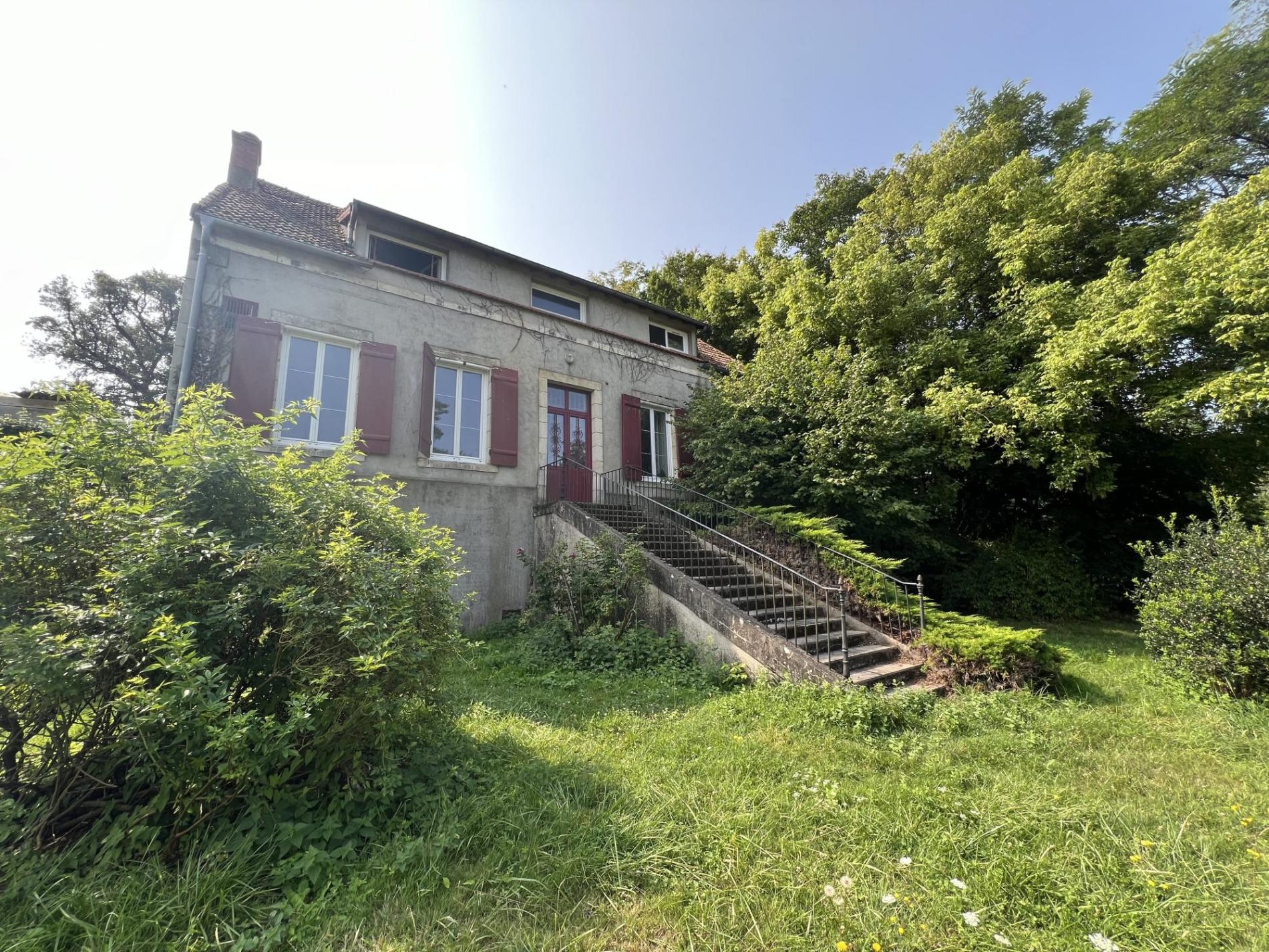 Maison de maître sur plus de 7ha de terrain !