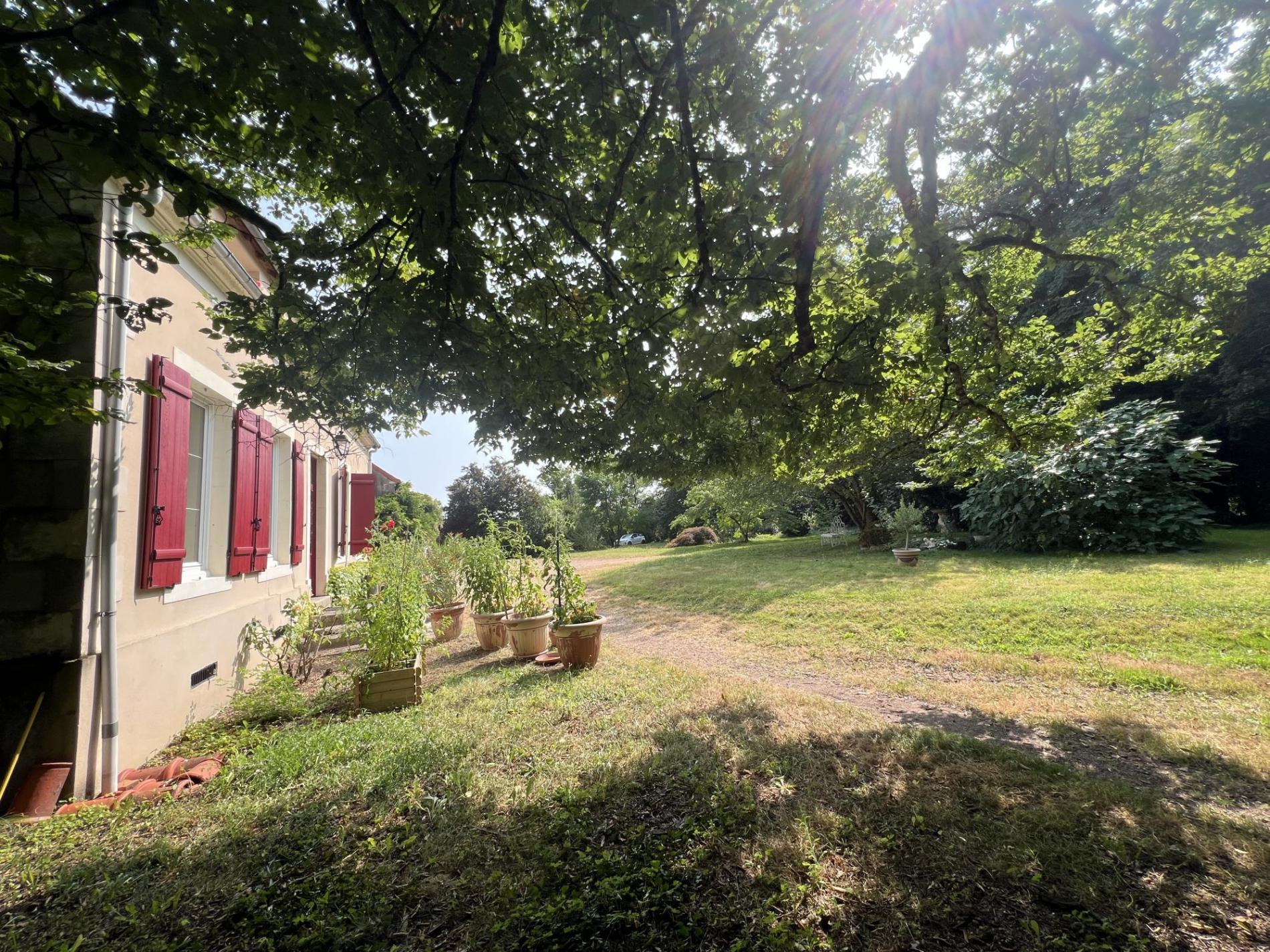 Maison de maître sur plus de 7ha de terrain !