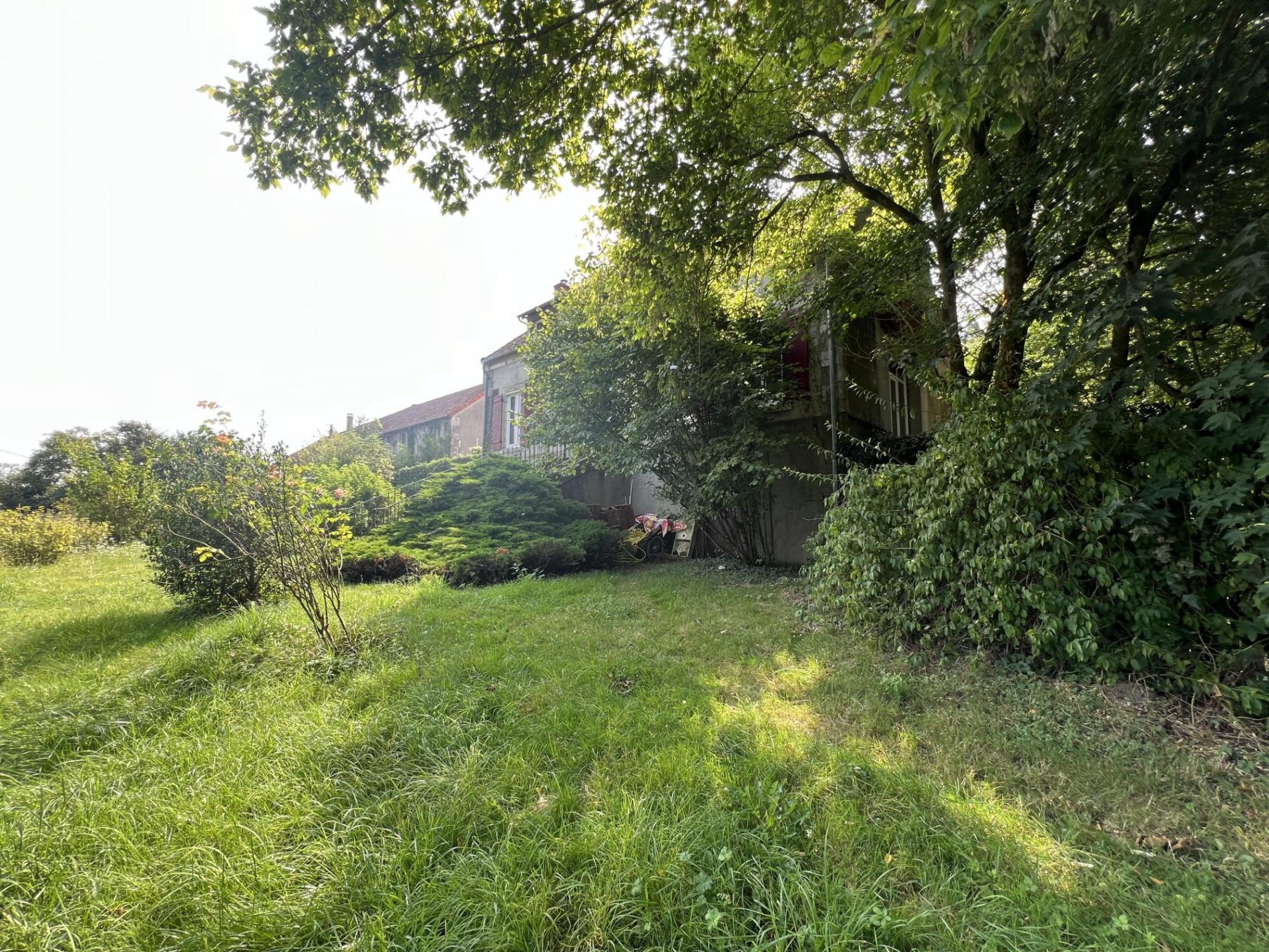 Maison de maître sur plus de 7ha de terrain !