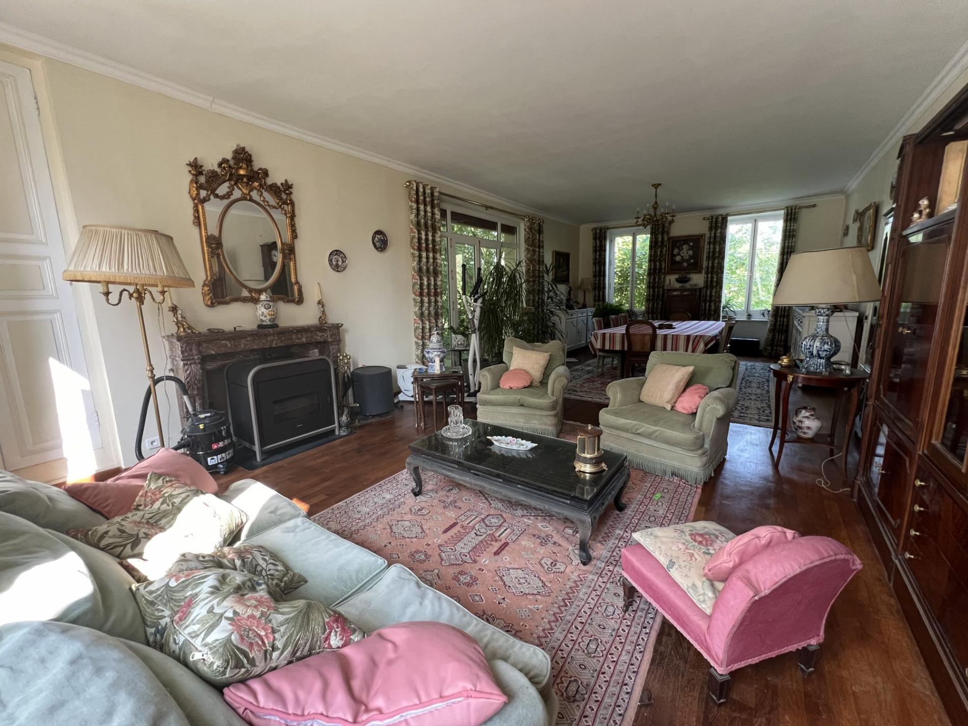 Maison de maître sur plus de 7ha de terrain !