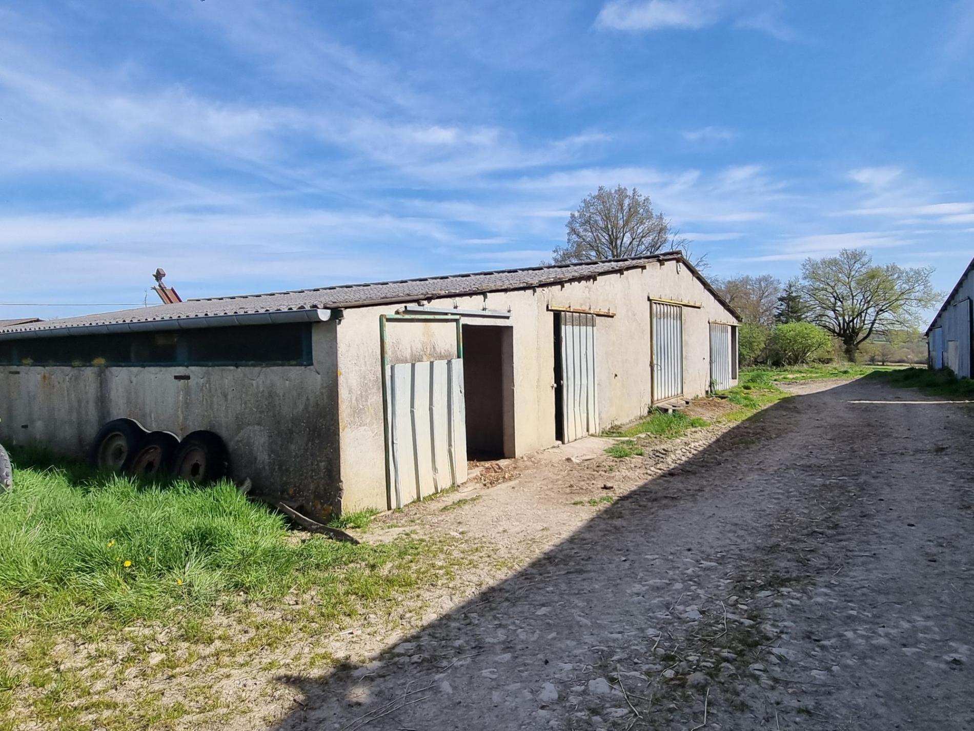 Ancien corps de ferme !