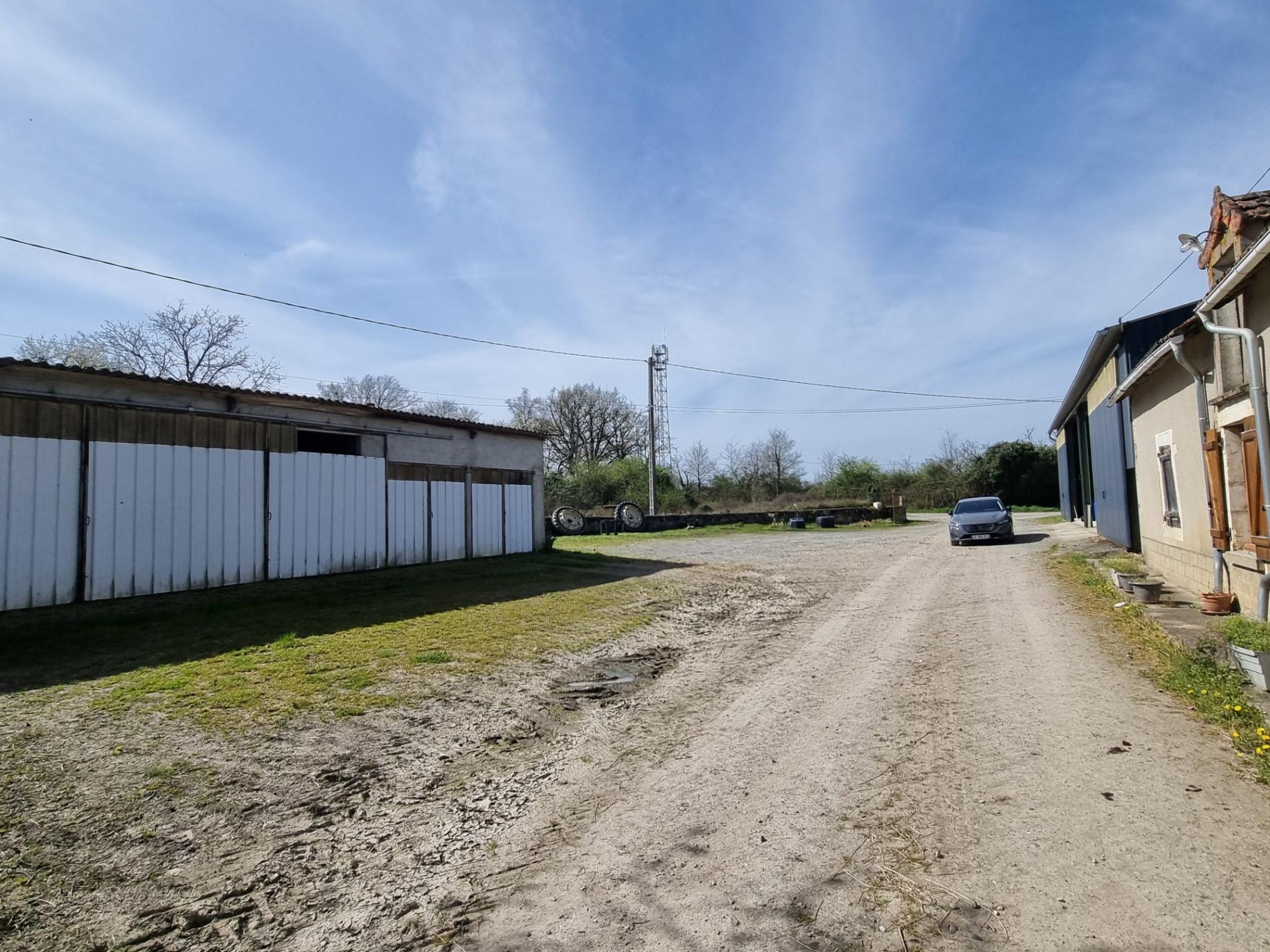 Ancien corps de ferme !