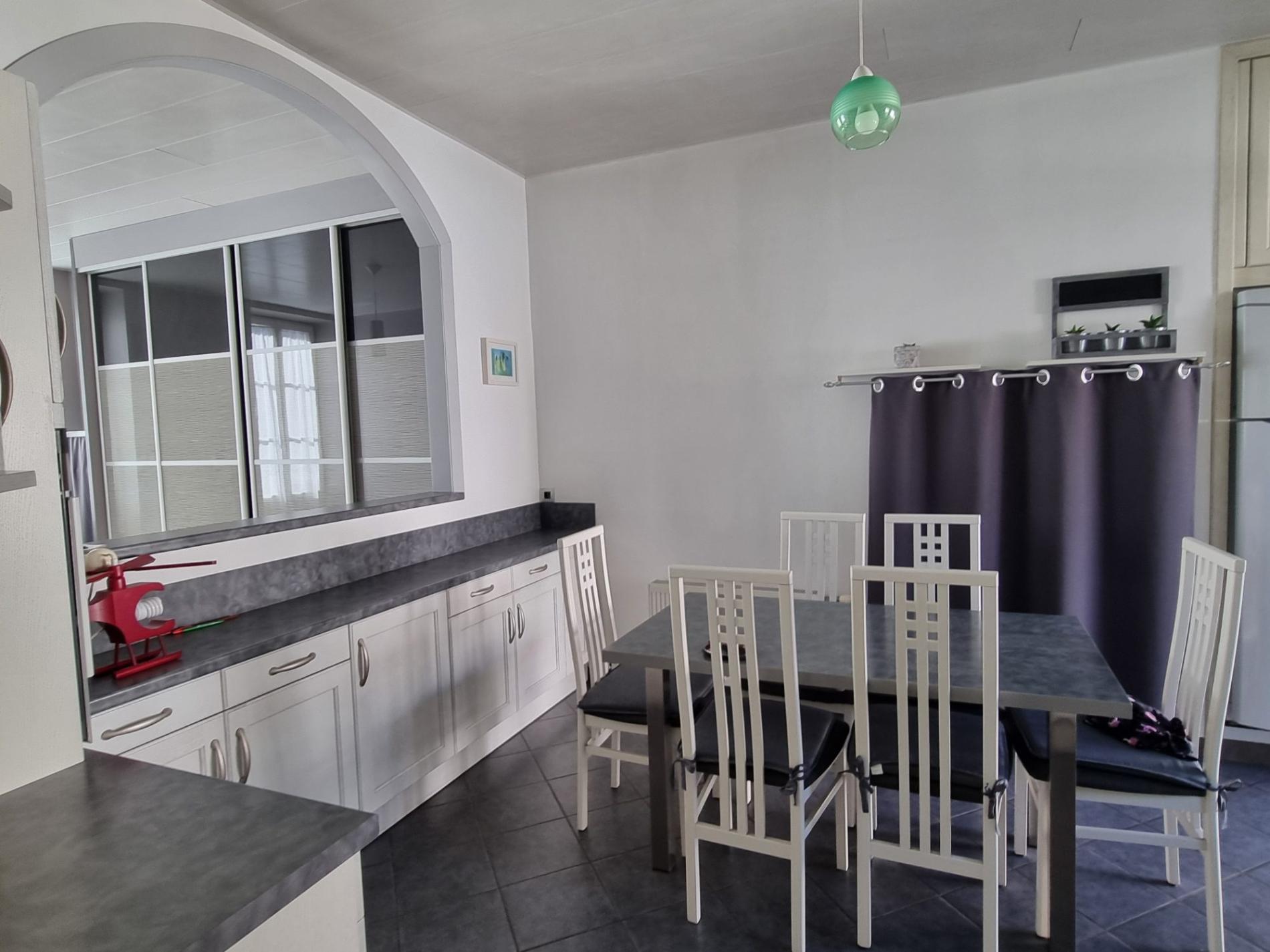 Belle maison de ville avec jardin et dépendances !