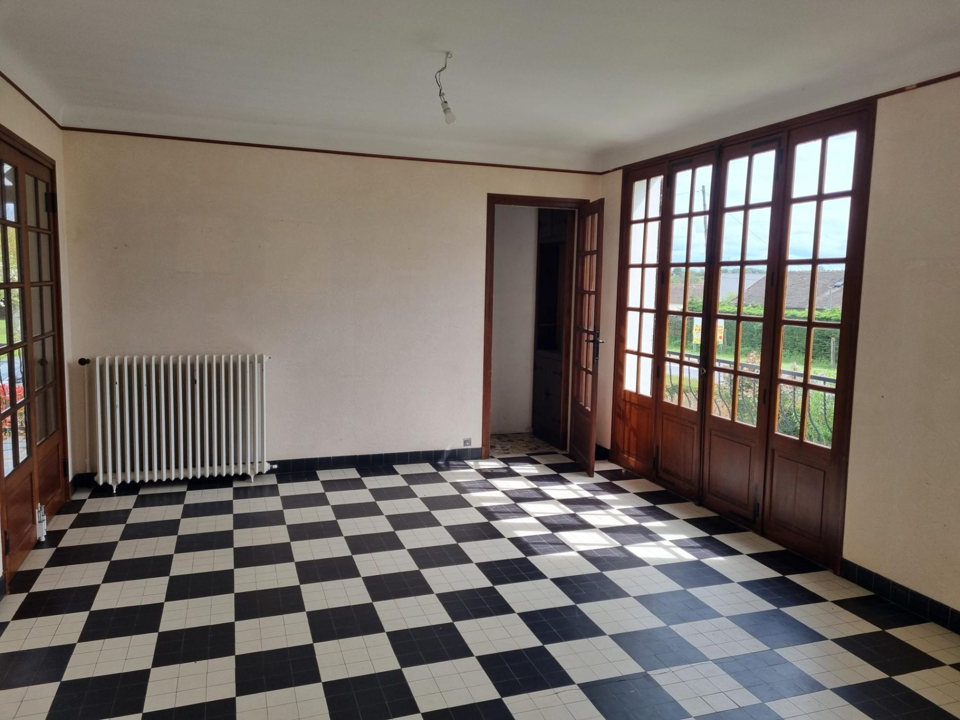 Jolie maison à rénover proche commodités !