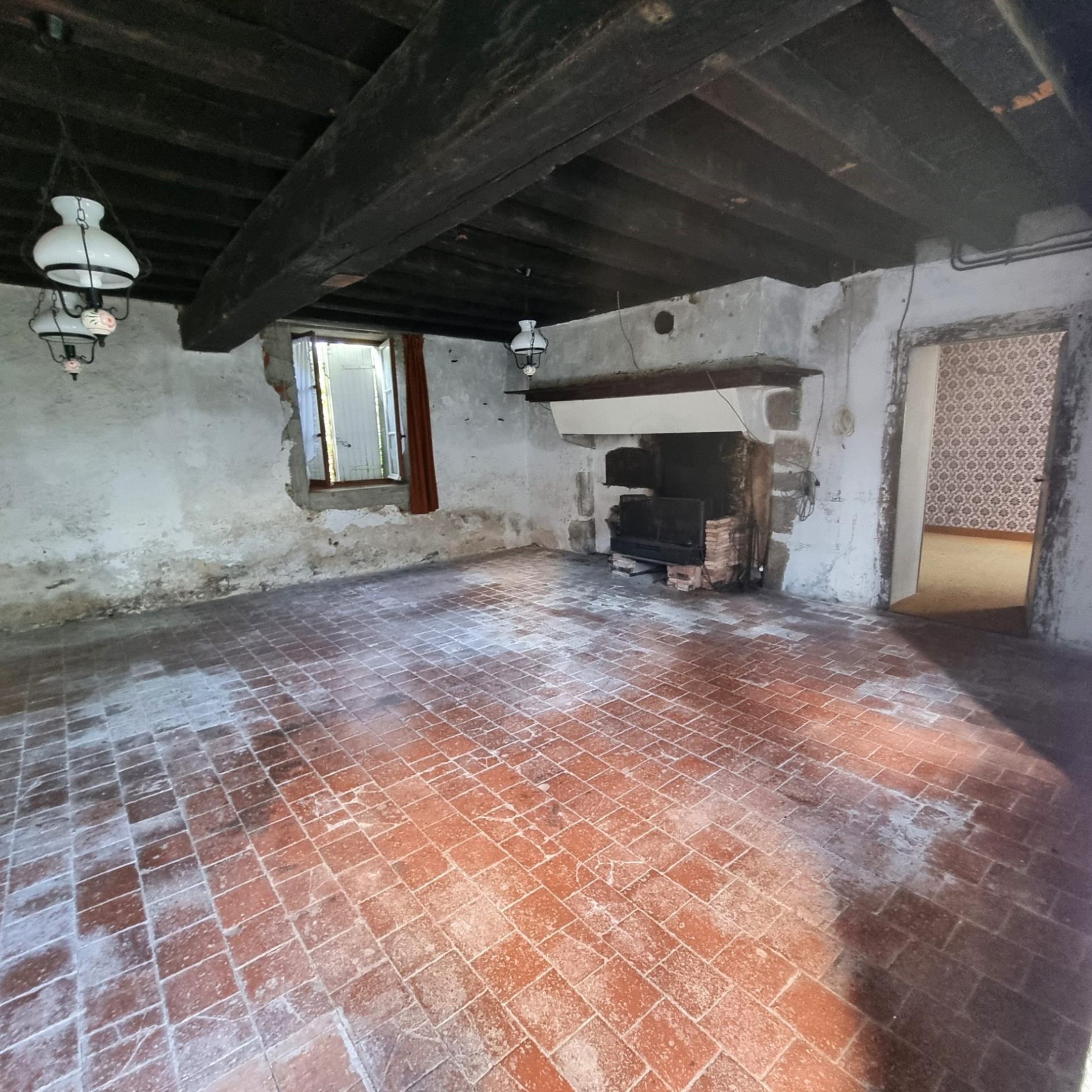 Maison avec grange à porteau !