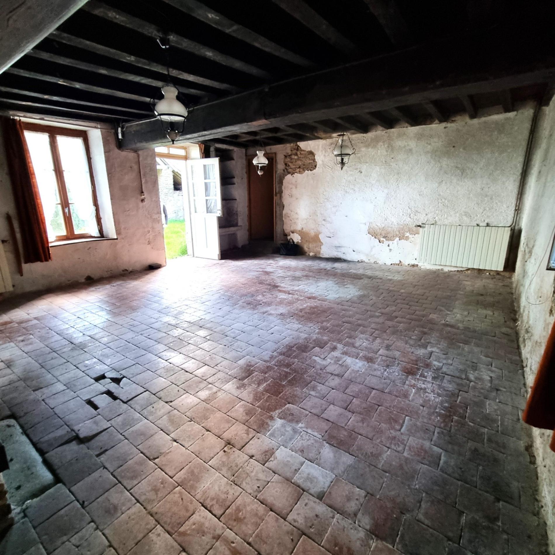 Maison avec grange à porteau !