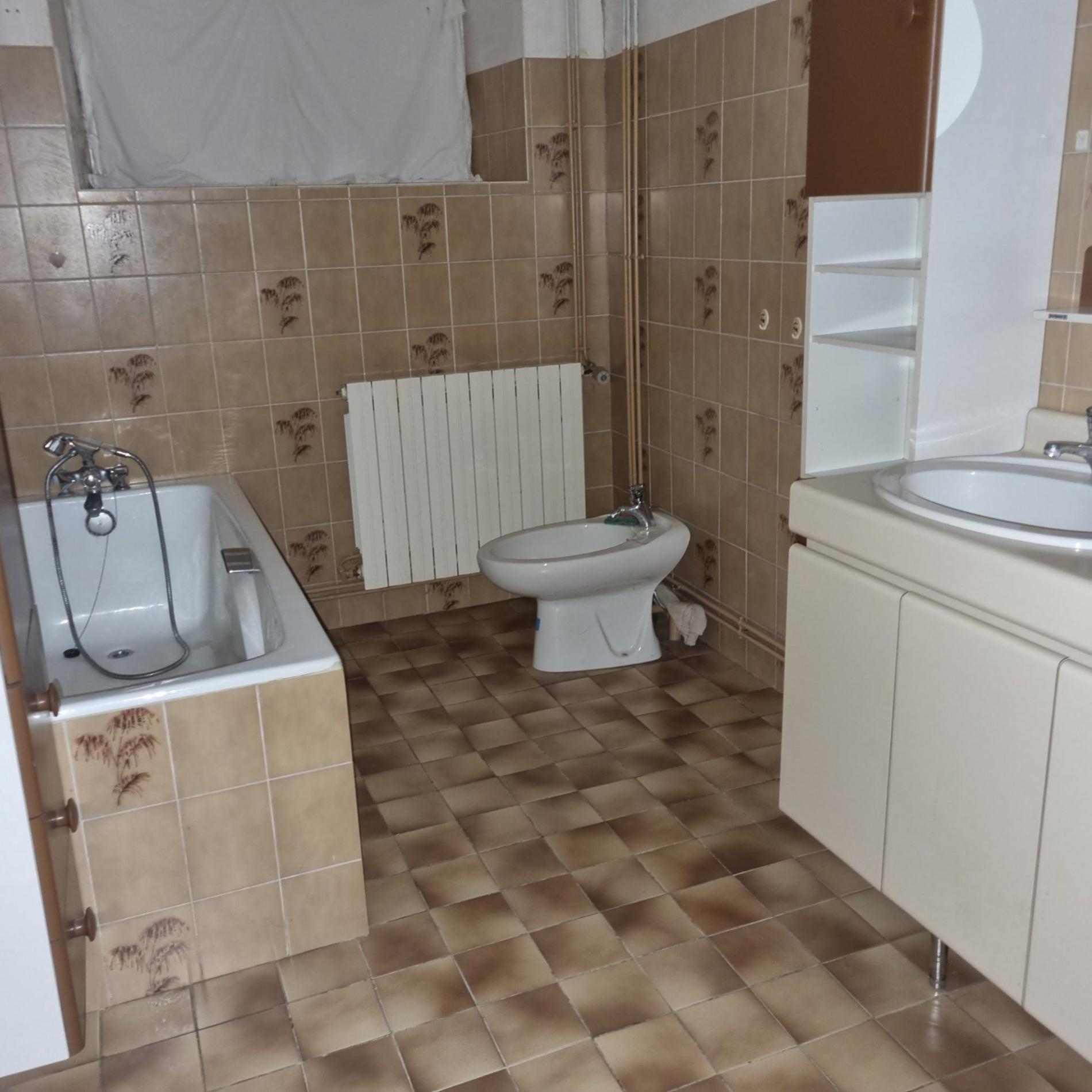 Maison avec grange à porteau !