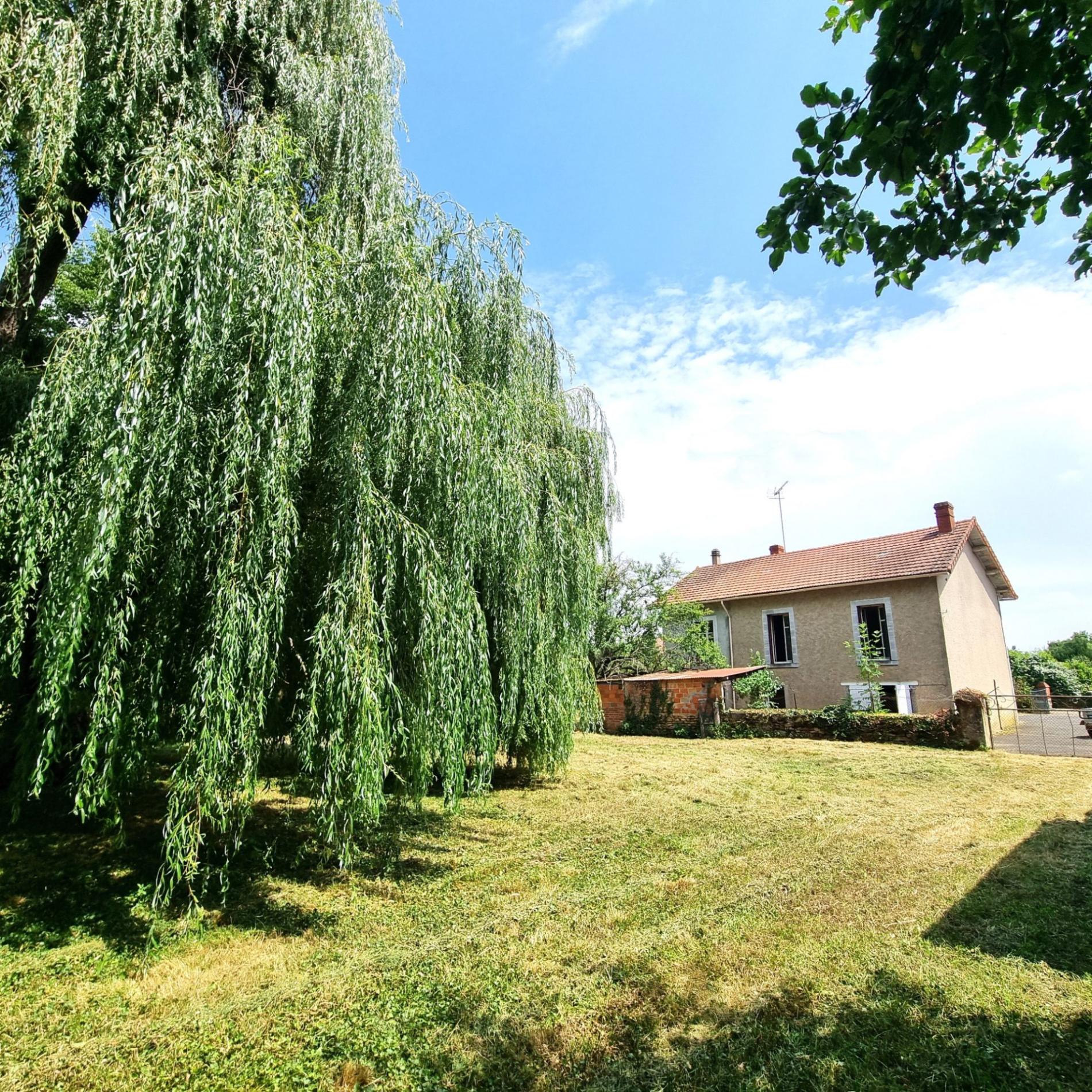 Maison de bourg à rénover !