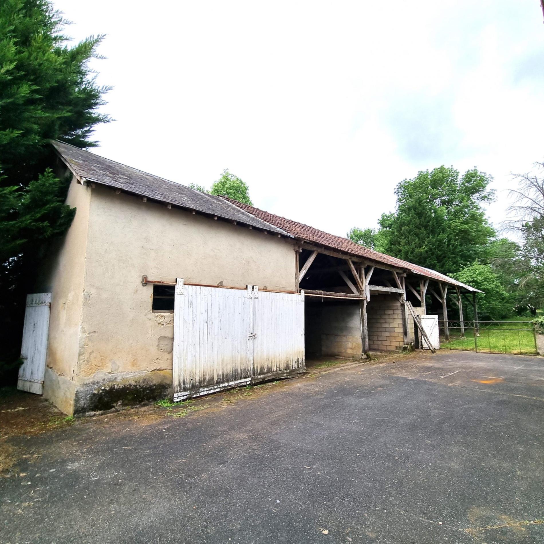 Maison de bourg à rénover !