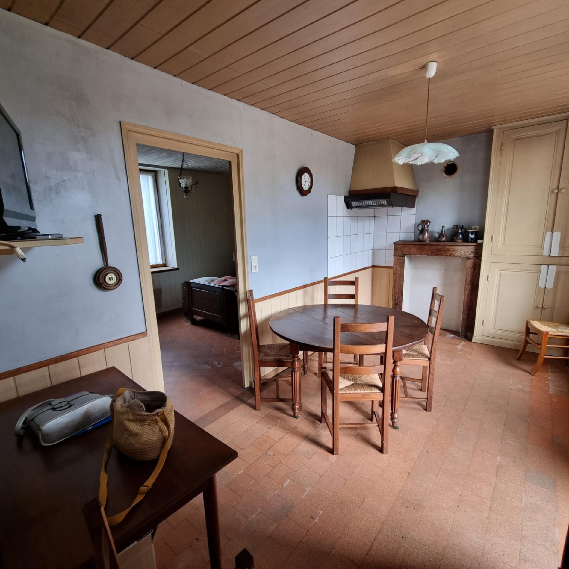 Ancien corps de ferme à rénover !